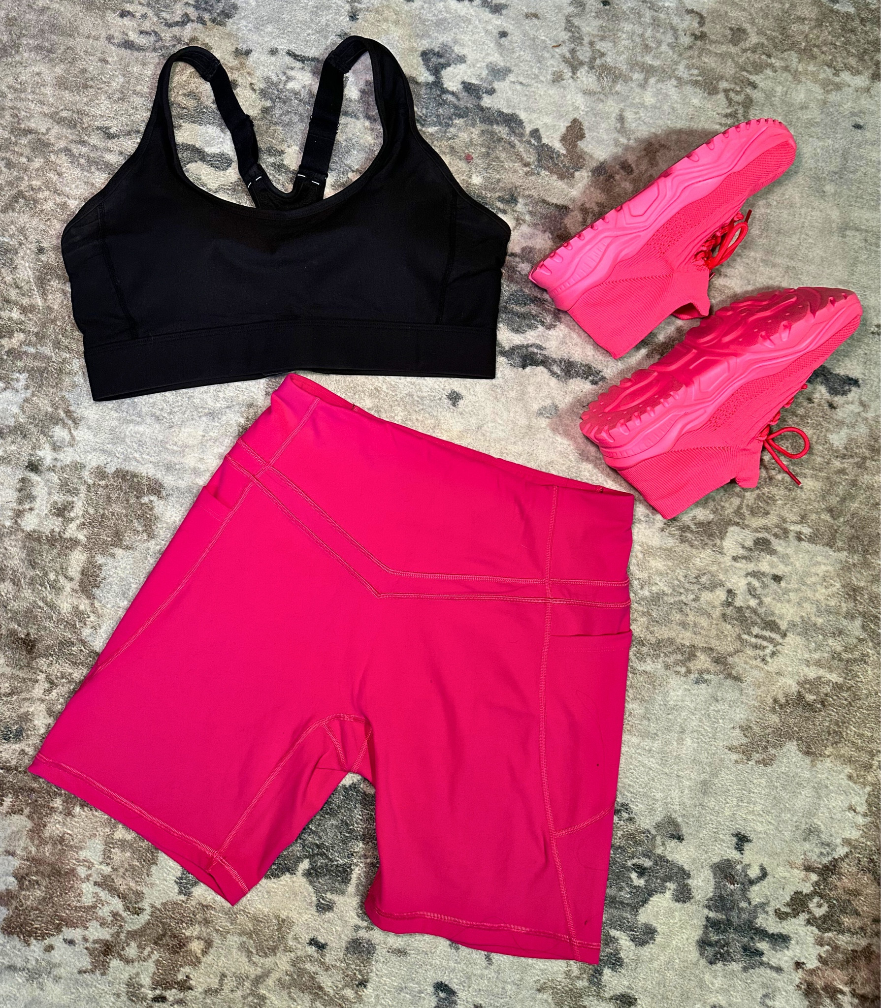 Super cute gym outfit! 

#LTKFindsUnder50 #LTKActive