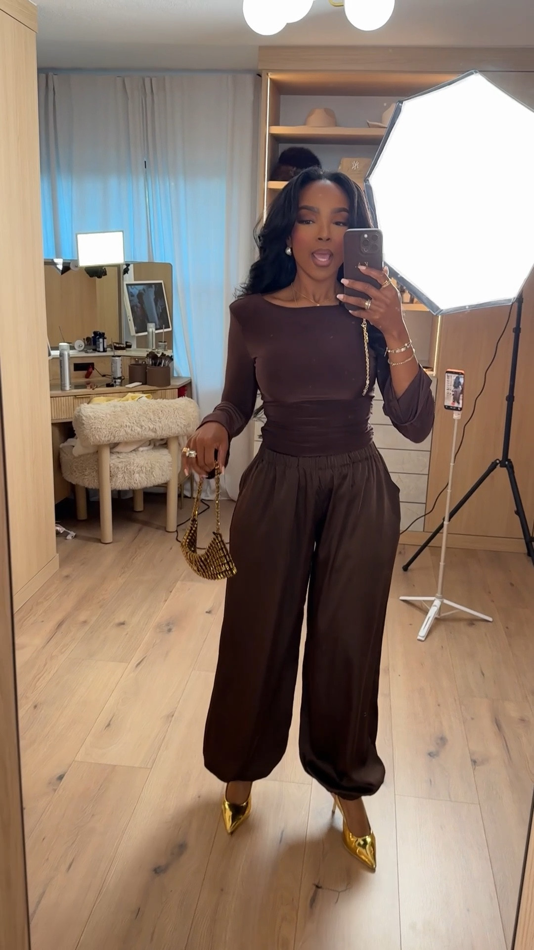 ✨ Chocolate Monochrome Moment

Rich brown tones done right. This elevated monochrome look feels luxe but effortless, with fluid tailoring that moves with you and instantly polishes the silhouette. Each piece is easy to restyle separately, so the cost per wear keeps dropping—this is a long-term shopping strategy kind of outfit.

Perfect for:
• Dinner dates
• Events or celebrations
• Elevated nights out

📏 Sizing:
Top: Small  
Pants: 27 Long  
Heels: True to size  
Bag: One size  

Measurements:
5’4” · 138 lbs · 34D · 27” waist · 40” hips

Tap to get details.

Monochrome outfit ideas, brown outfit inspiration, elevated evening looks, chic neutral outfits, timeless wardrobe staples styled multiple ways.

Follow me on Instagram and YouTube @kirasfashionfinds

#LTKgrwm #LTKootd