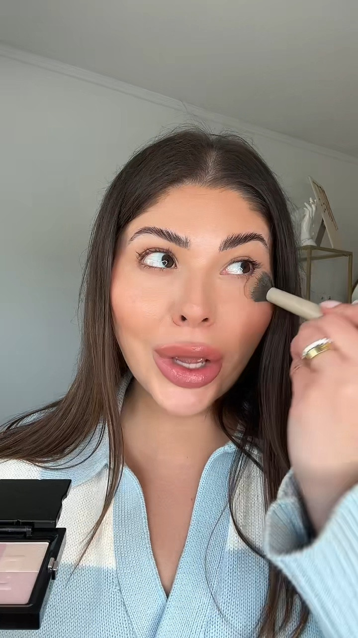 A perfect setting powder for under eyes. Also amazing for all over face for a mid day touch up. Leaves skin flawless+snatched+poreless #givenchybeauty 

#LTKFindsUnder100 #LTKStyleTip #LTKBeauty