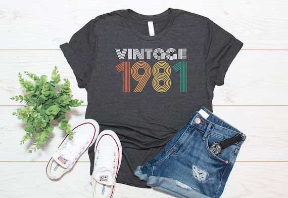 40th Birthday Gift / Vintage 1981 Shirt / T-Shirt Tank Top Sweatshirt Hoodie | Etsy (US)