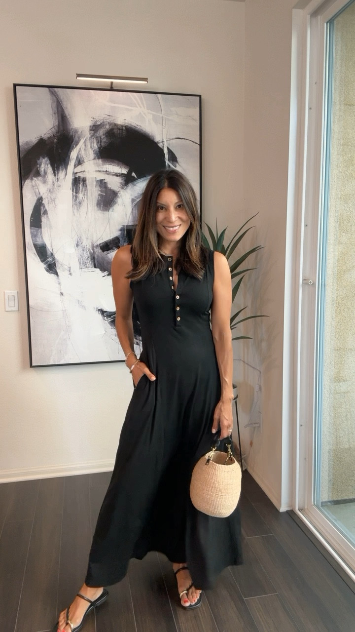 A nice black summer dress to take into the next season. 




#LTKFindsUnder50 #LTKSeasonal #LTKOver40