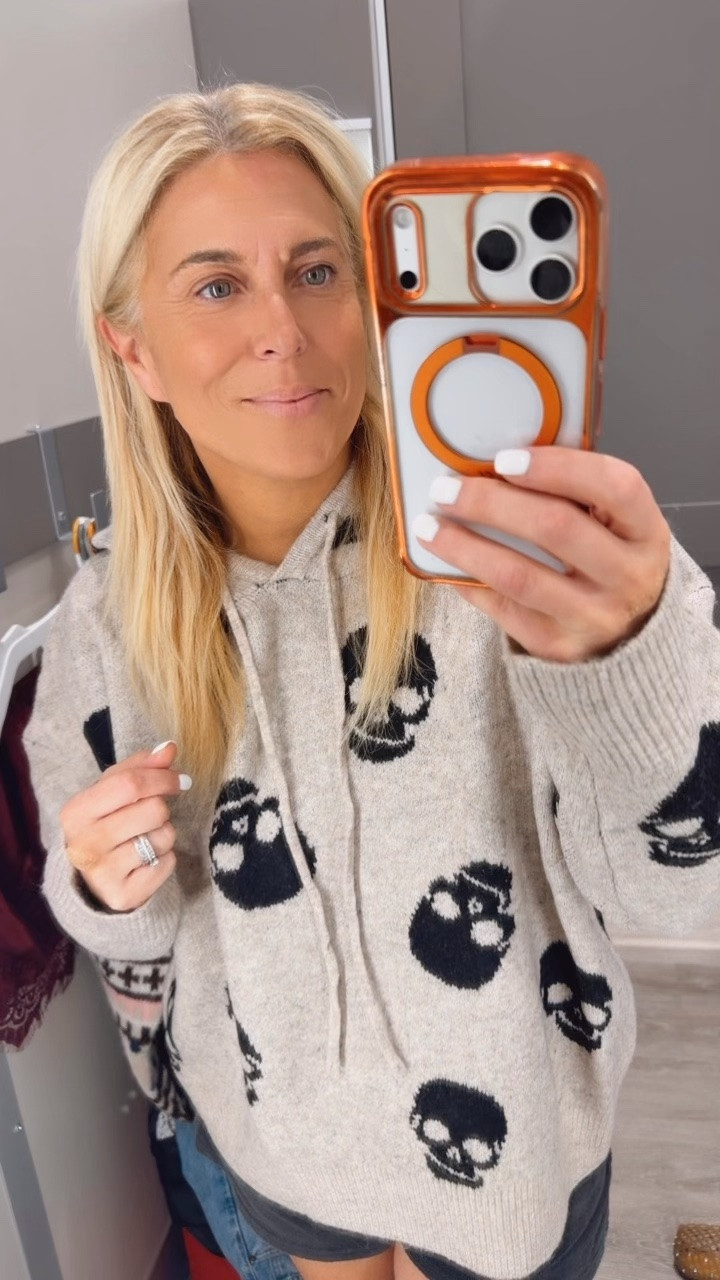 I can’t get over this hoodie! It’s SO SOFT!!!!

#LTKSeasonal