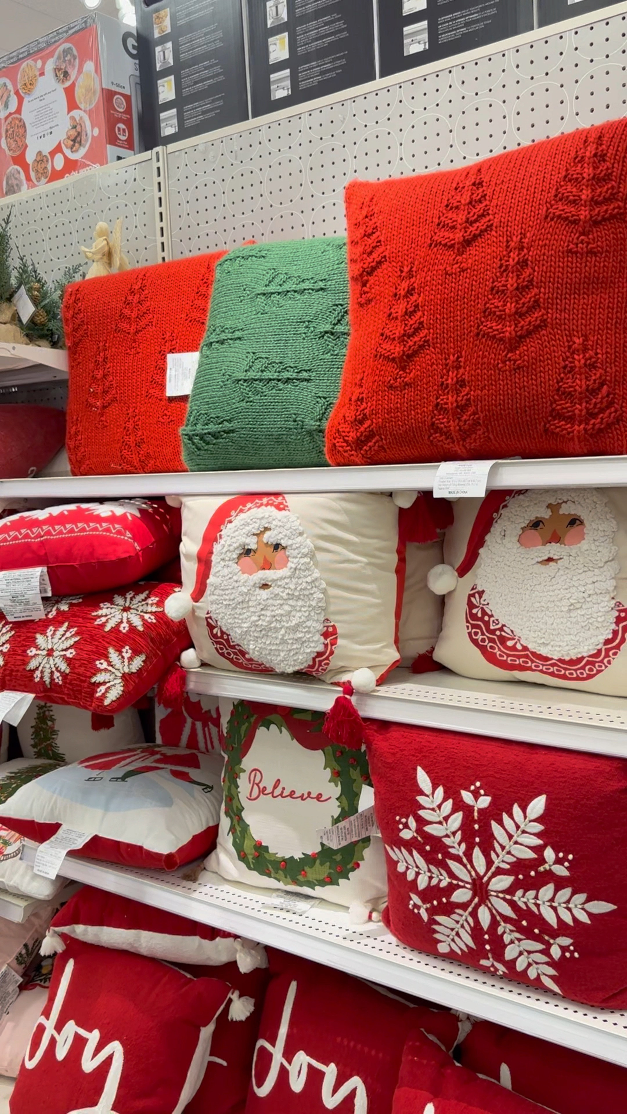 Christmas SZN!!🎄❤️✨

#LTKCyberweek #LTKHoliday #LTKSeasonal