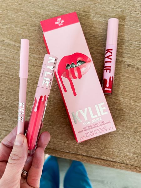1. New Kylie Velvet Lip Kit - Beautiful coral for Springs (Color = Party Girl)

2.) Red Lip Shine Lacquer that has a lot of pigment and doesn’t fade easily (Color = Don’t @ Me)

#kyliecosmetics #kylielipkit #kyliejenner #hocspring #hocspringmakeup #springmakeup #lipgloss #corallipstick 

#LTKbeauty #LTKSeasonal