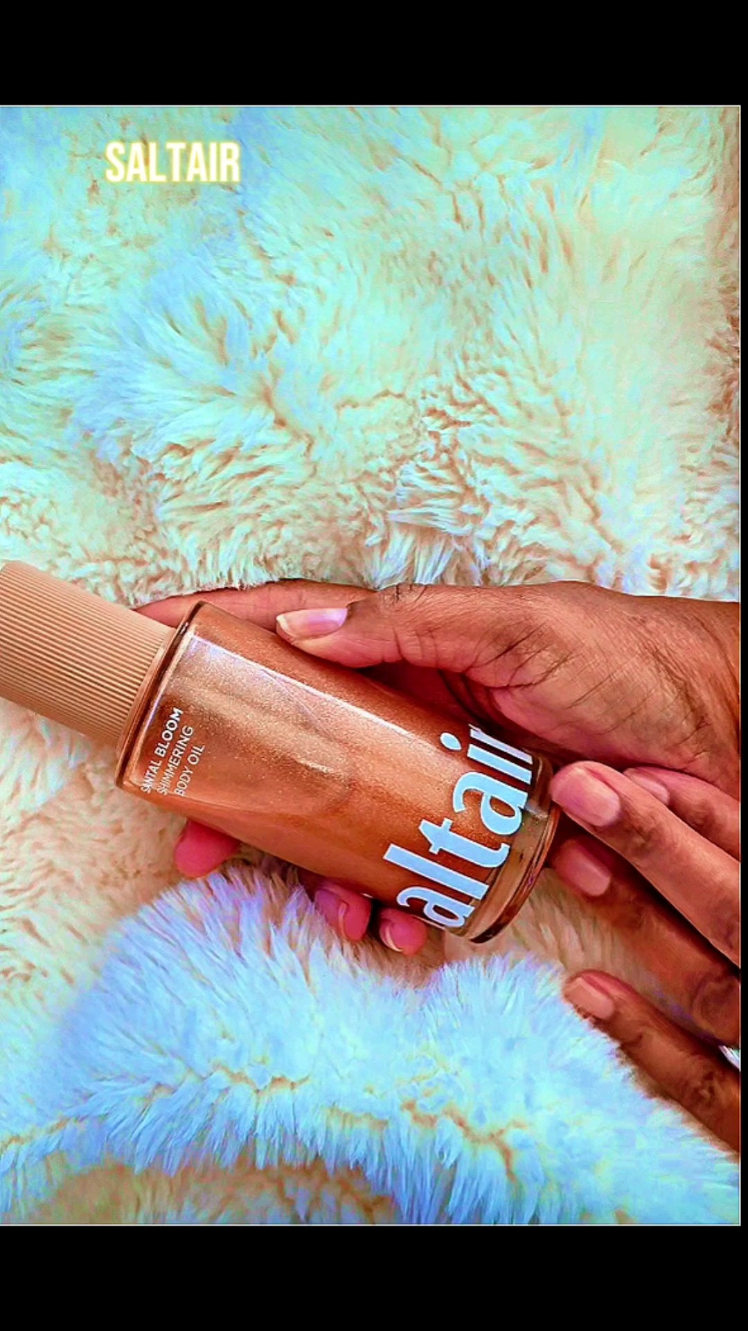 Saltair Santal BloomShimmering Body Oil has Fermented saururus, kukui, cacay, moringa and squalane along with a biomimetic blend of plant actives absorb easily and leave skin dewy and radiant, all year-round. #saltair #saltairbody #shimmeringbodyoil #stockingstuffers #bodyoil #winterskin #winterskincare #shimmering #LTKHoliday #LTKFindsUnder50 #LTKBeauty

