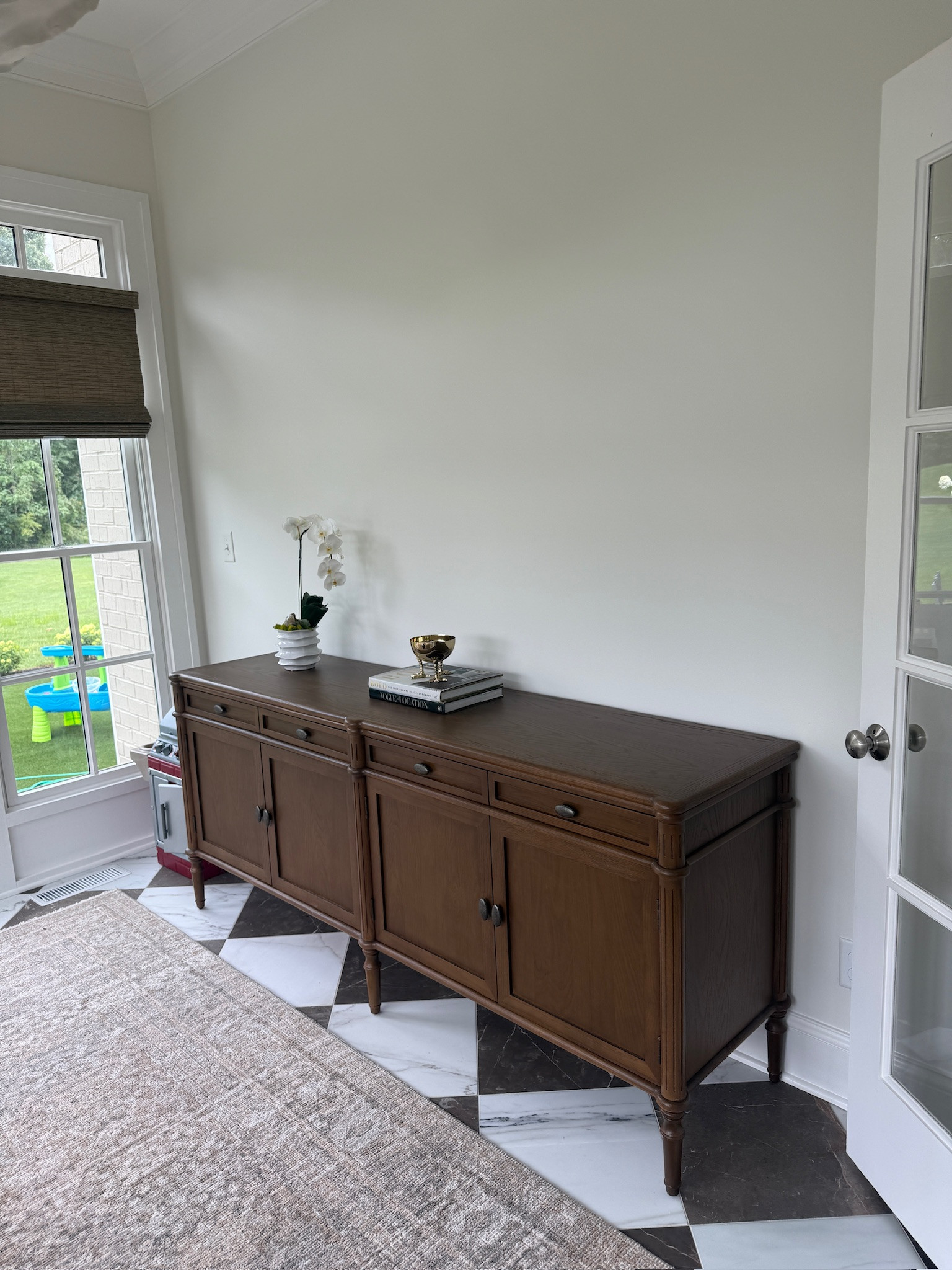 How gorgeous is this sideboard!

Birch lane, sideboard, home decor, home finds, home favs, grace white

#LTKSeasonal #LTKHome #LTKSaleAlert