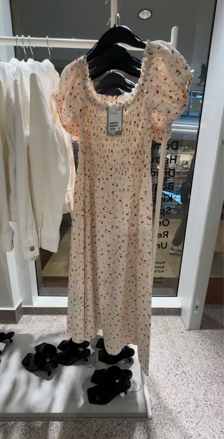 Romantic dresses steal my heart! Loving this find at a great price! 💕🌸

#LTKfindsunder100 #LTKsalealert #LTKU