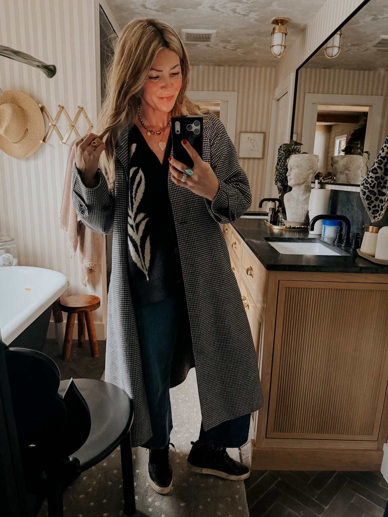 •reg size small in vest 
•reg size small  in coat 