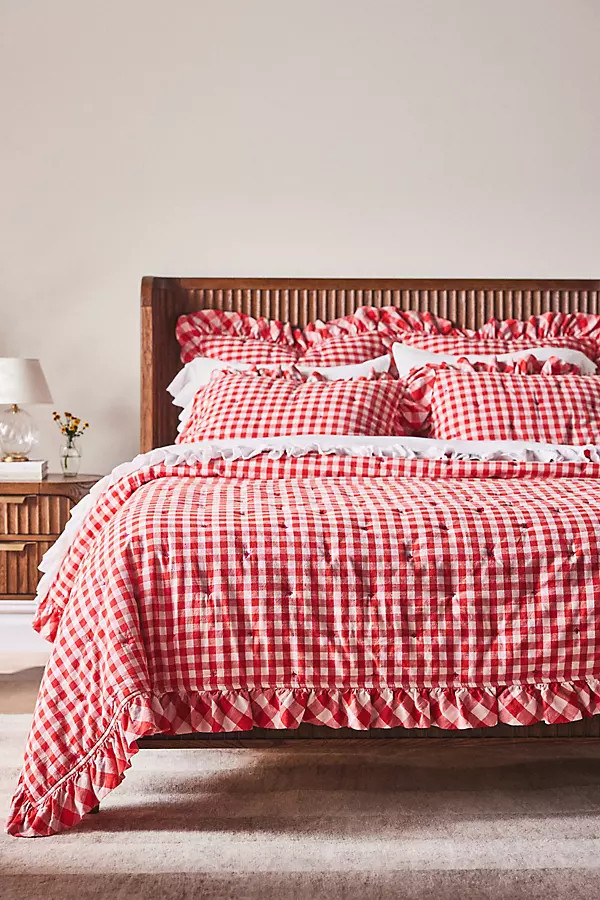 Gingham Ruffle Yarn-Dyed Cotton Quilted Bedspread | Anthropologie (UK)