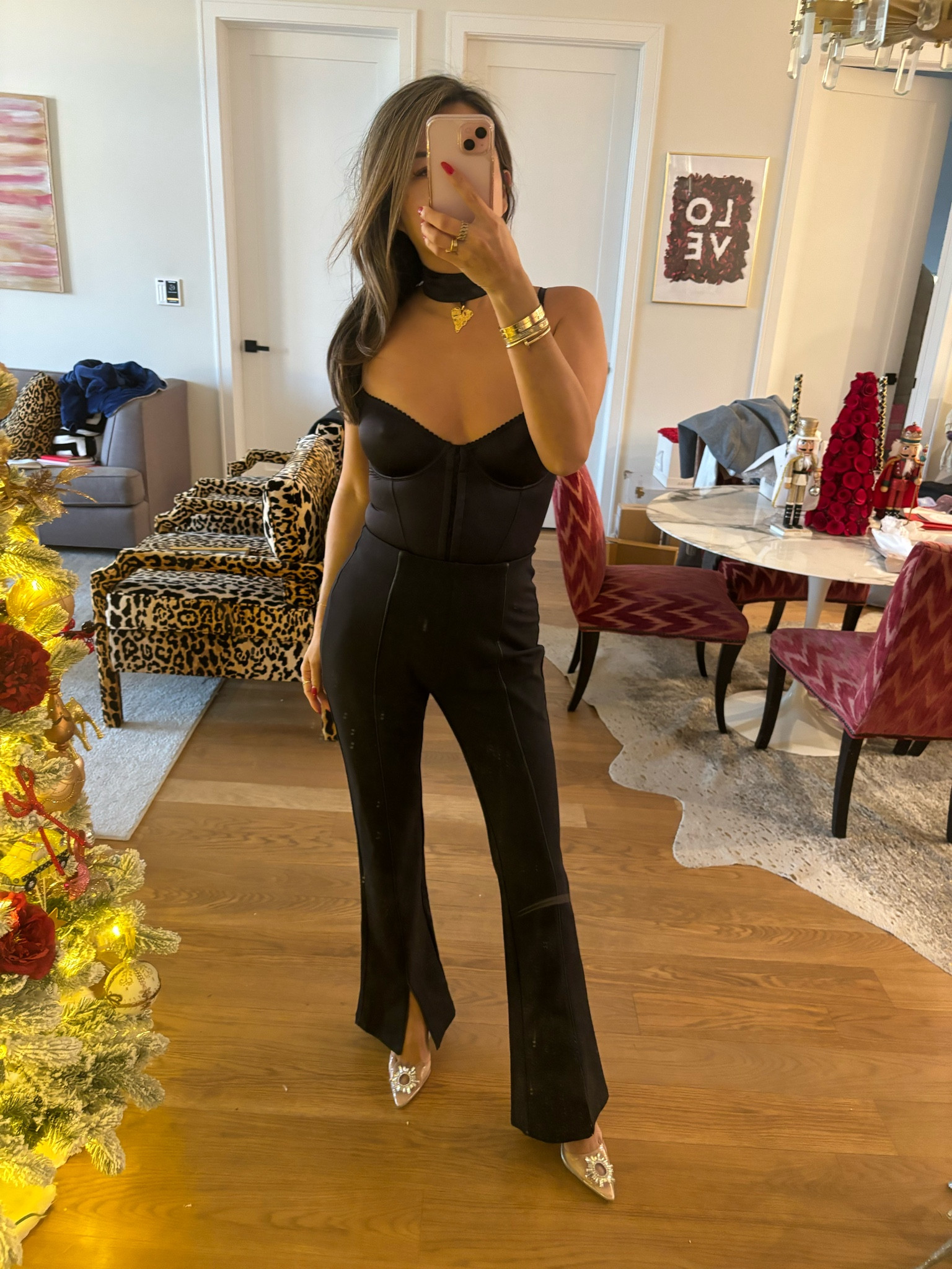 Skim satin collar bodysuit outfit idea! Split hem pants, skims bodysuit, date night outfit idea, skims satin collection 

#LTKstyletip #LTKGiftGuide #LTKHoliday