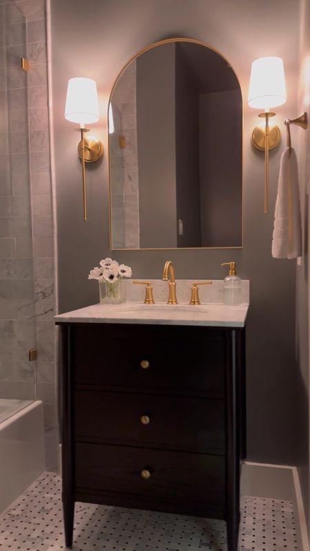 Moody small bathroom decor with brushed gold finishes ✨

#LTKstyletip #LTKsalealert #LTKhome