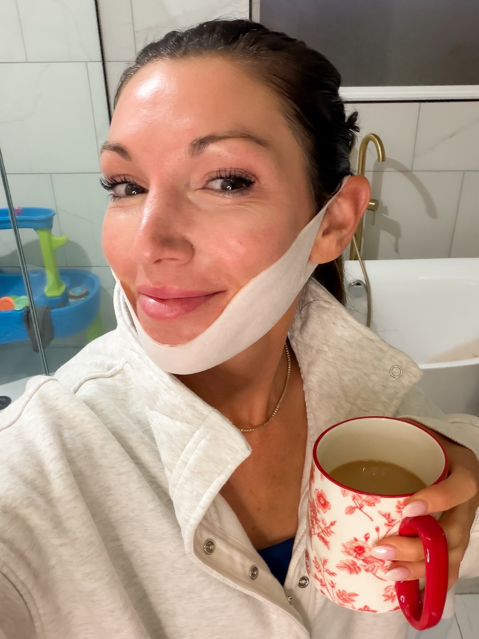 If you are wanting to do anything to prevent aging- these chin straps will help! From Amazon! 

#LTKdayinmylife #LTKmomlife #LTKBeauty