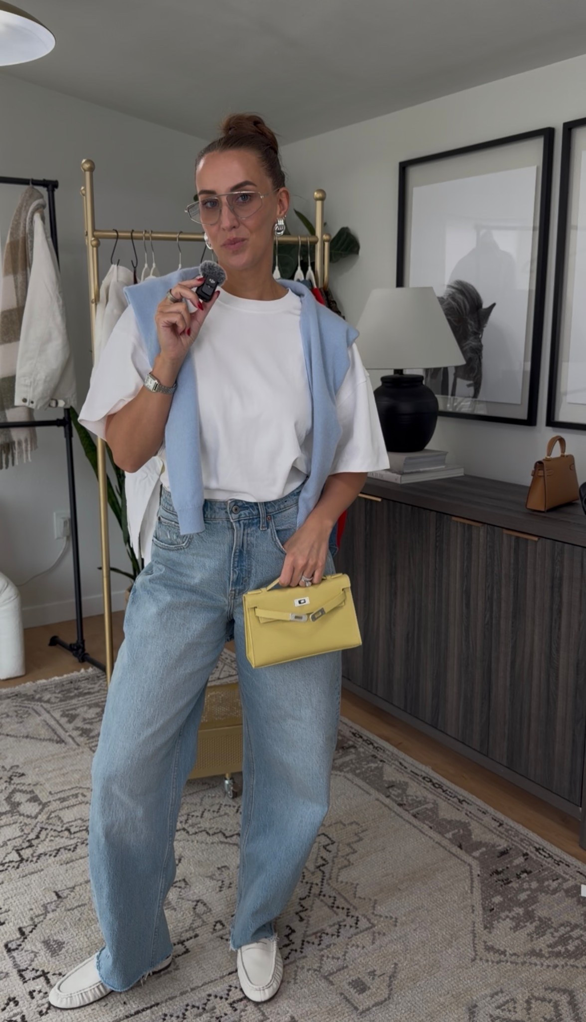  Casual spring outfit 🧈🦋

Tshirt: M
Denim: 27 Long
Sweater: M (sweater is on the smaller size)
Sunglasses: Elisa Johnsonn
Purse: Avona Paris


#LTKTall #LTKootd #LTKSeasonal