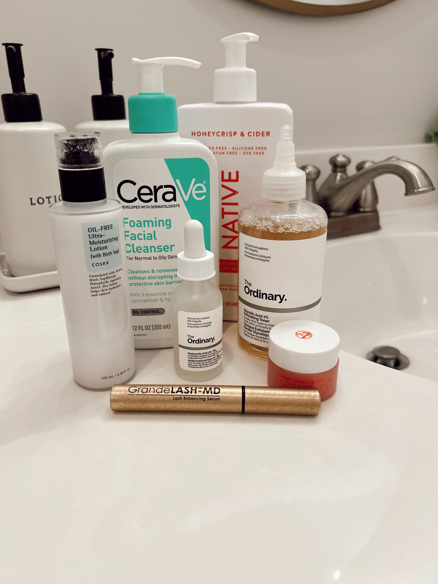 Some of my favorite products that I have been loving for my nightly skin care routine!! 
#skincare #nightlyroutine

#LTKWatchNow #LTKFindsUnder50 #LTKU
