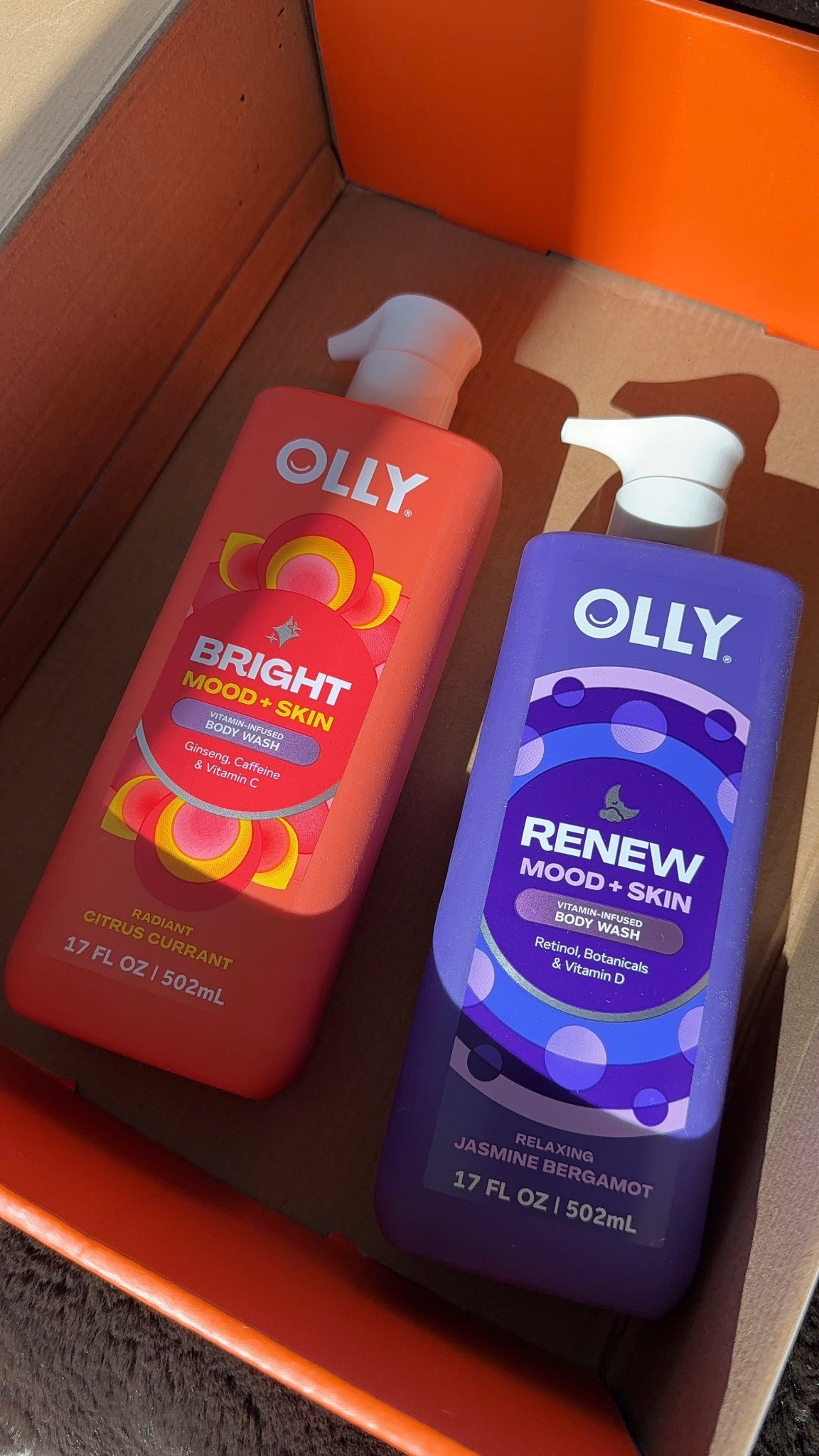Little things that make me feel better lately 🤎
• energizing morning shower
• relaxing night routine
and these are part of both

@olly @walmart
