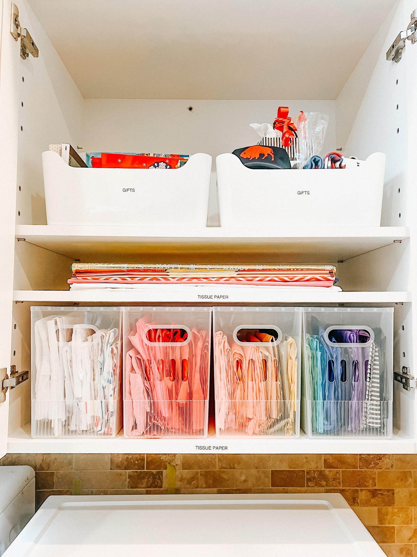 Christmas week is here….are you ready?! 

@thecontainerstore saving this space from wrapping paper chaos this week 👊🏻🎄🎁

Wishing everyone a calm, joyous, wonderful holiday week ❤️

#organizedbyjm #thecontainerstorefav #giftwrap #thecontainerstore #thecontainerstoreambassador

#LTKHoliday #LTKHome