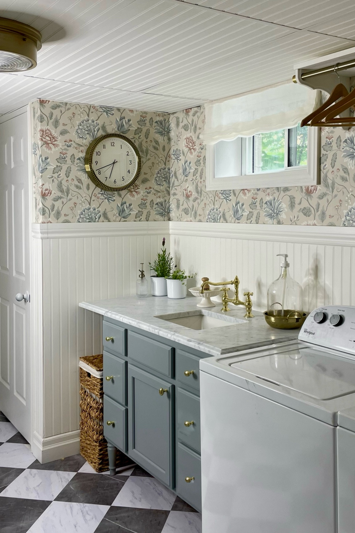 When I saw this clock I knew I had to have it!
With technology moving so fast, there just seems to be something so special about having a few moments of a simpler time.

#LTKFindsUnder100 #LTKFindsUnder50 #LTKHome