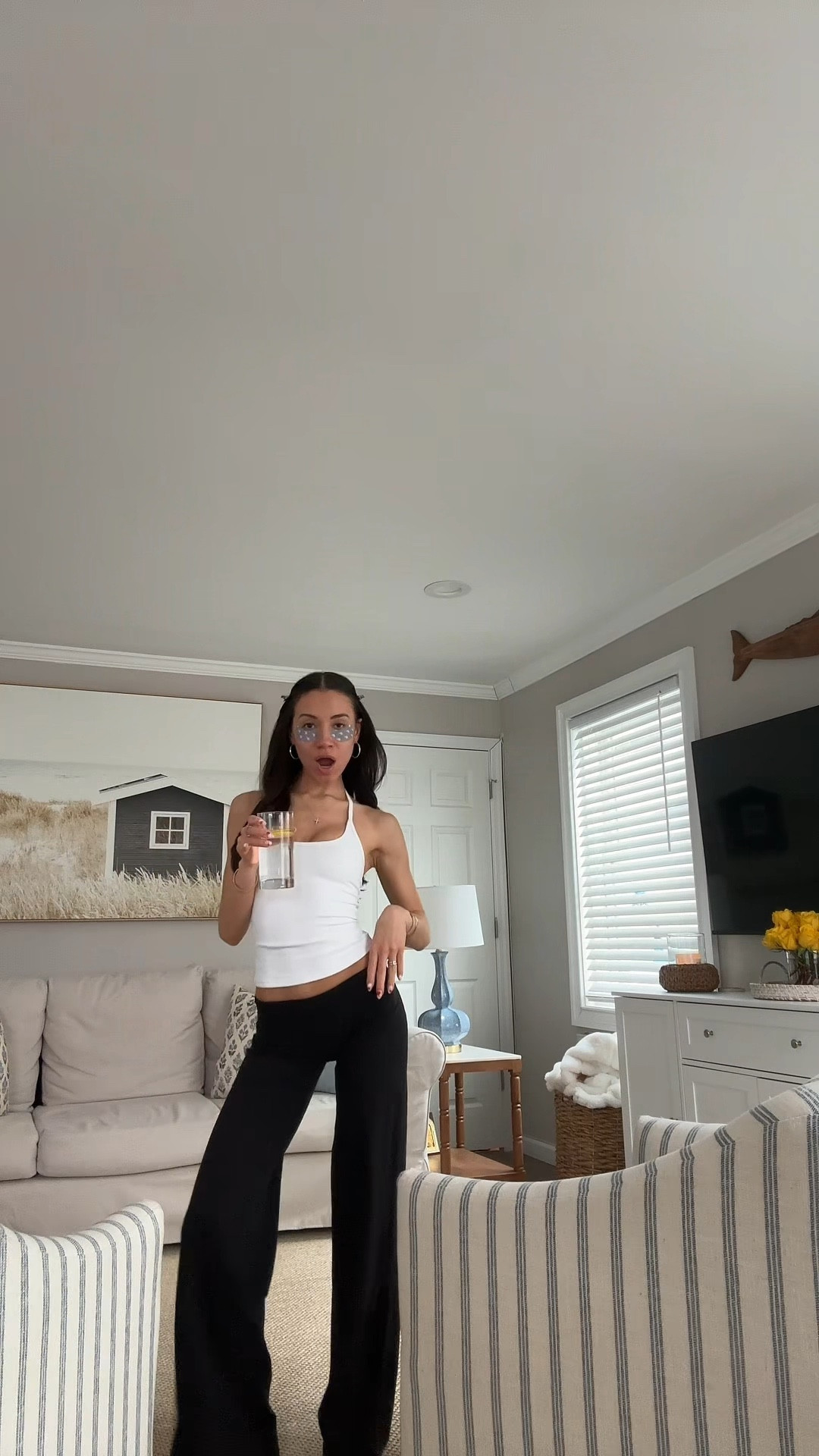 pants are swt active i am wearing an xs regular! in the top i am xxs!