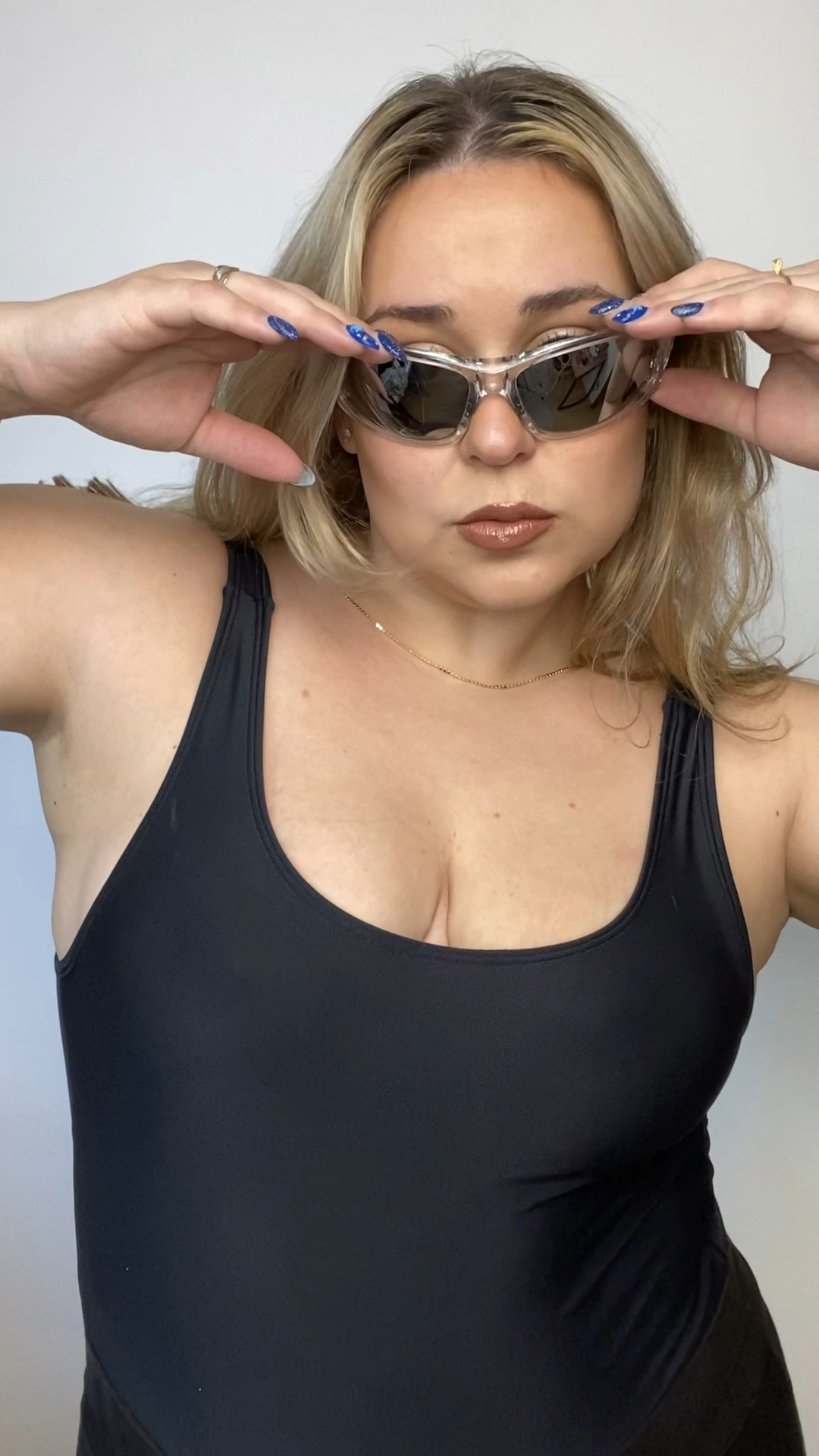 Chegando com um outfit básico, porém nada básico 🩶

#LTKbrasil #LTKfitness #LTKswim