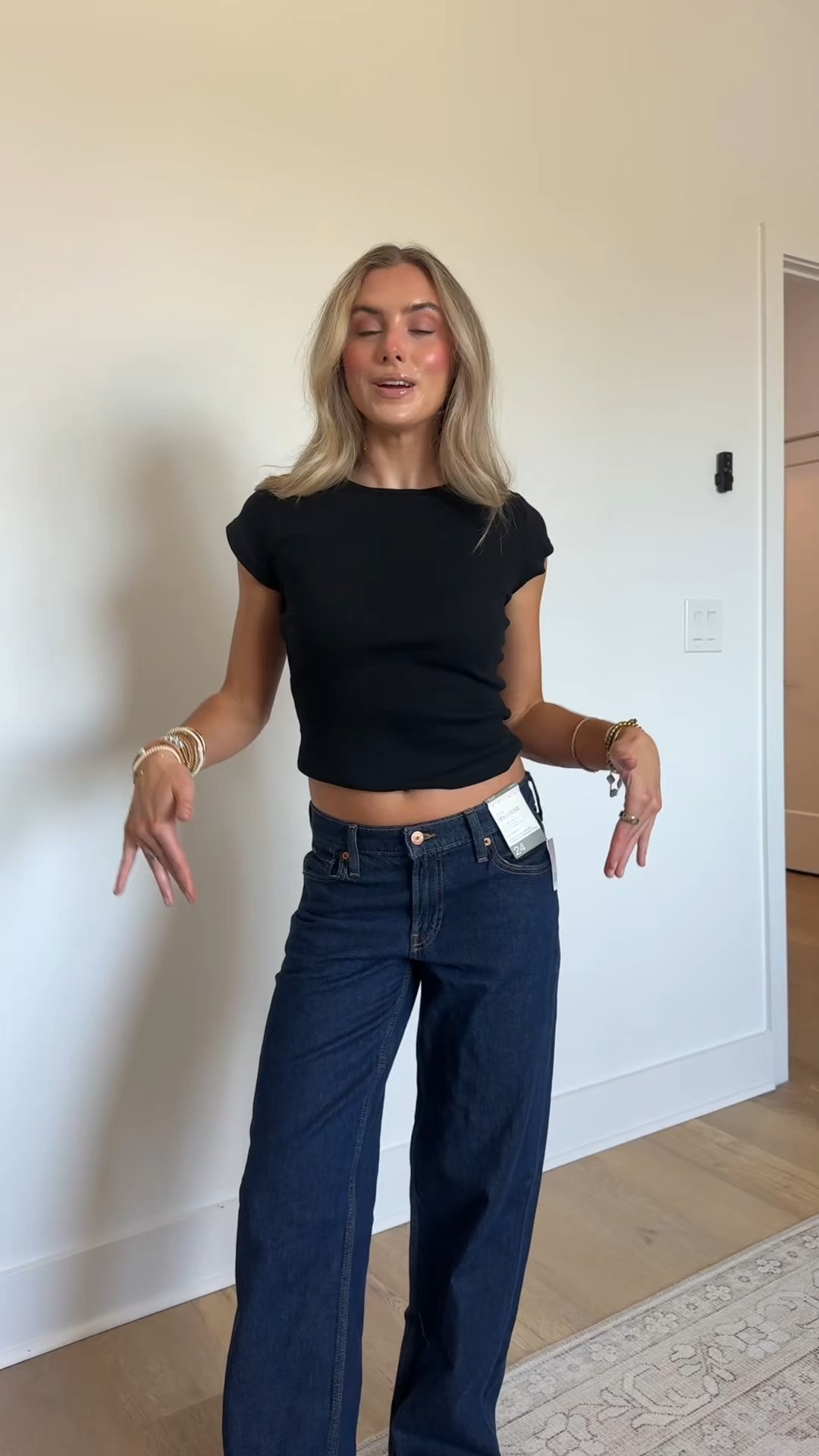 Gap size 24 low rise Jeans. A vintage-inspired fit with an effortless slouch.

Fit: A full-length loose jean that's fitted on the waist & relaxed all the way down.
Fabric: 99% Organic Cotton, 1% Stretch.
Stretch: Low Stretch Jeans. Authentic denim with a soft & easy lived-in feel.​
Rise: Low Rise Jeans.
Look: A classic, loose jean in a dark blue indigo wash.
Details: Zip fly & five-pocket styling.

#LTKootd #LTKSaleAlert #LTKdayinmylife