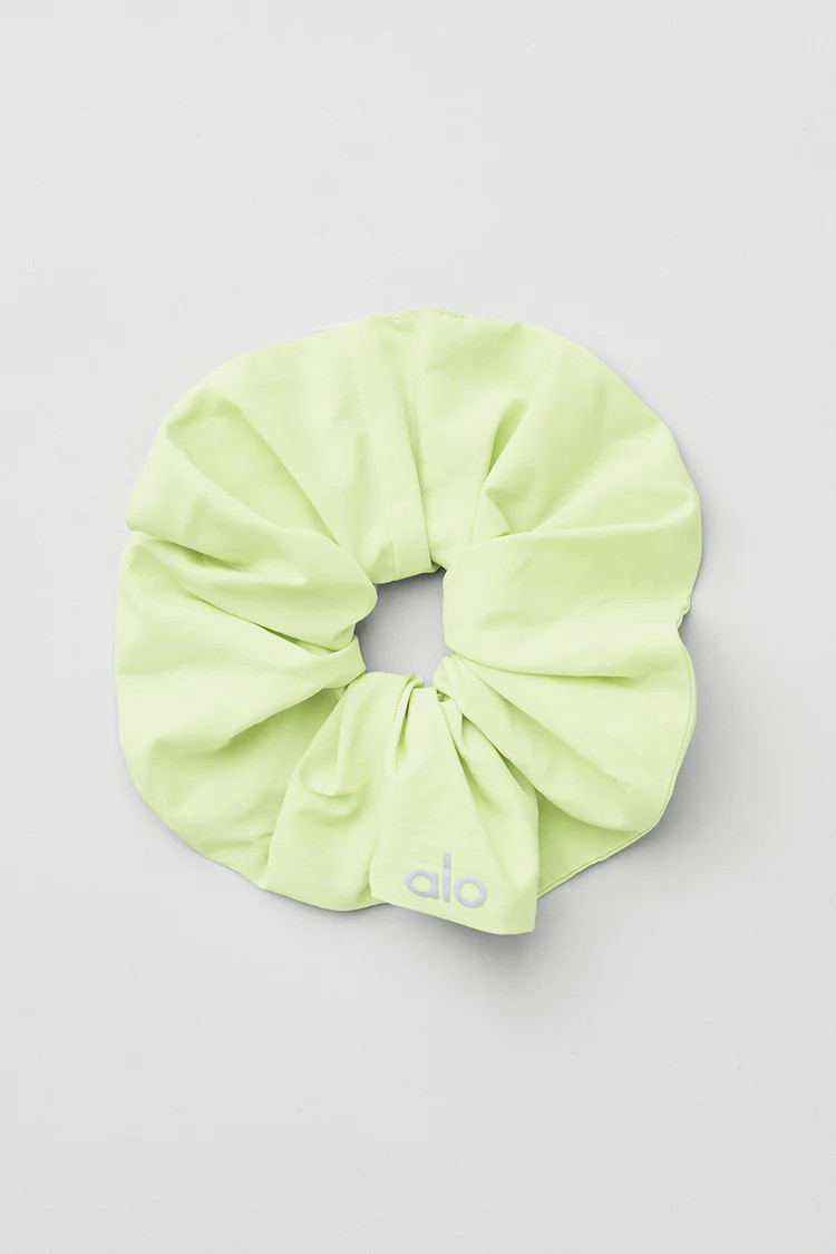 Oversized Scrunchie | Alo Yoga (US)