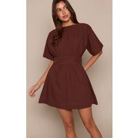 Chocolate Linen Look Boat Neck Shift Dress, brown | PrettyLittleThing US