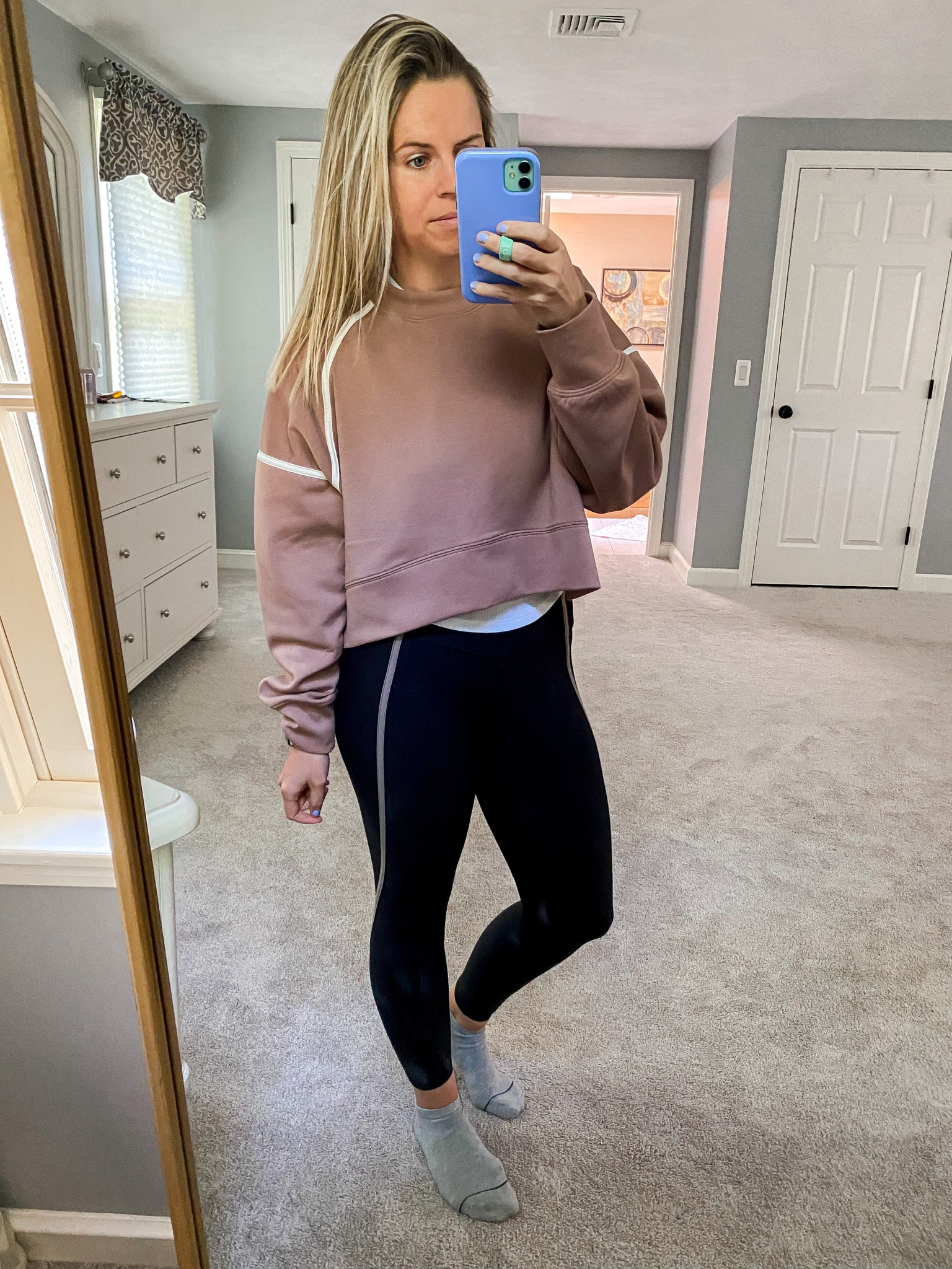 Abercrombie sale!! Wearing small in the leggings and sweatshirt. Activewear for women


#LTKsalealert #LTKfit #LTKFind