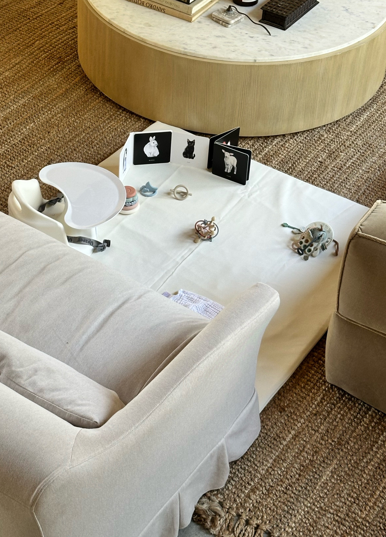 Comfortable, wipeable & neutral play mat for the win! 