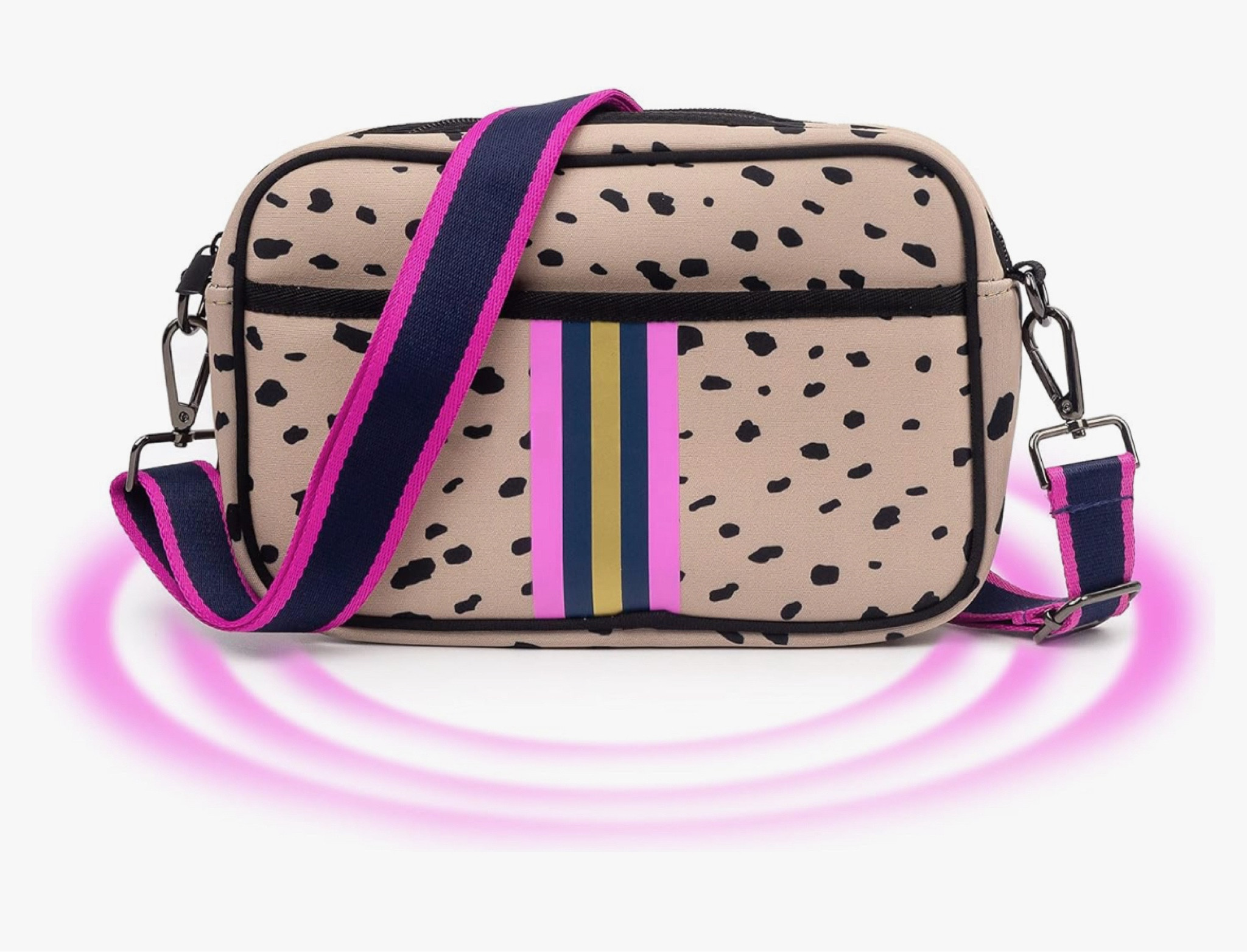 Neoprene crossbody bag

#LTKStyleTip #LTKFindsUnder50 #LTKItBag
