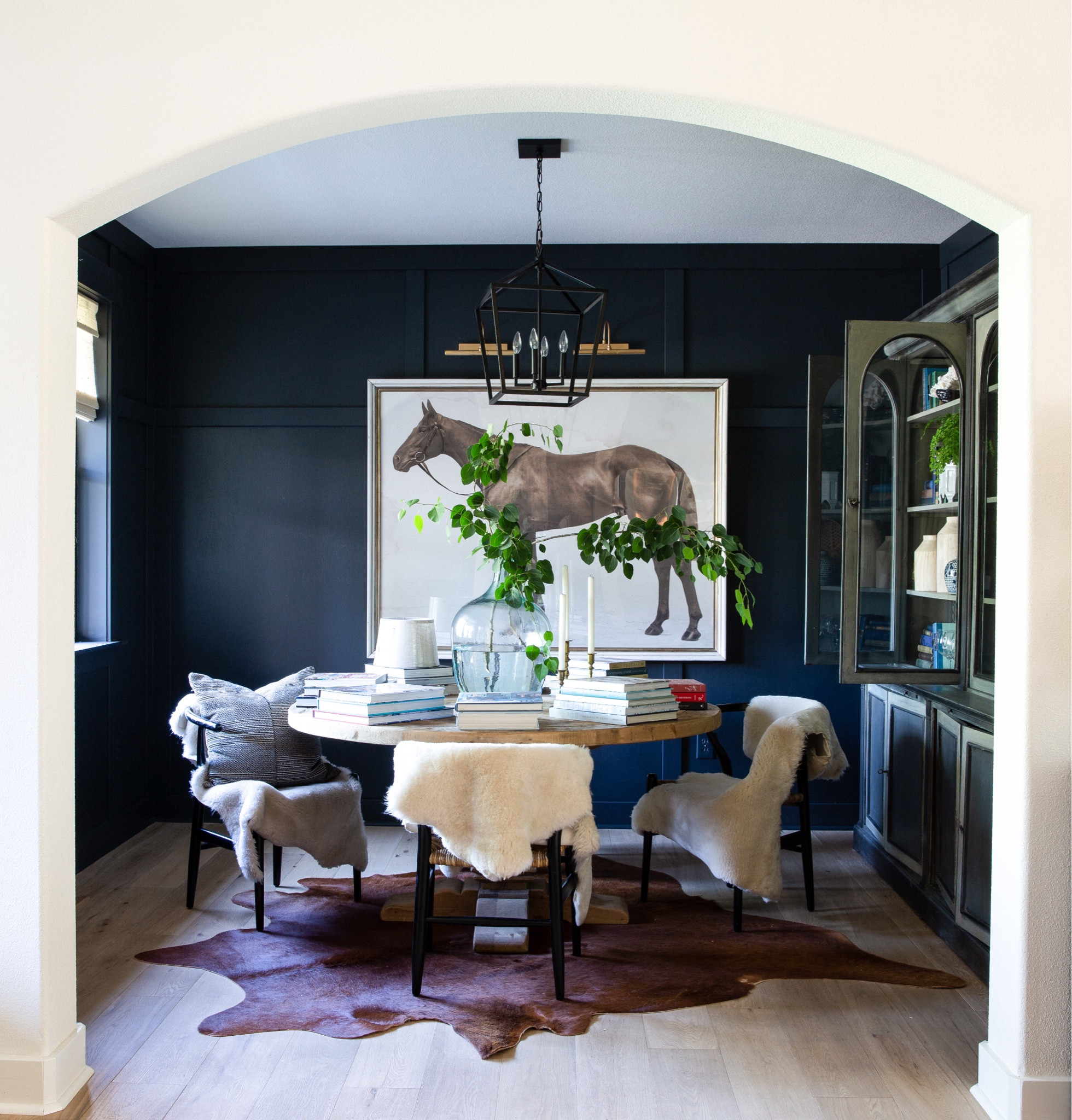 Creating a moody space… these simple elements along with rich saturated color on walls makes for a cozy spot. Try in an office, dining or even bedroom!!

#LTKhome #LTKstyletip