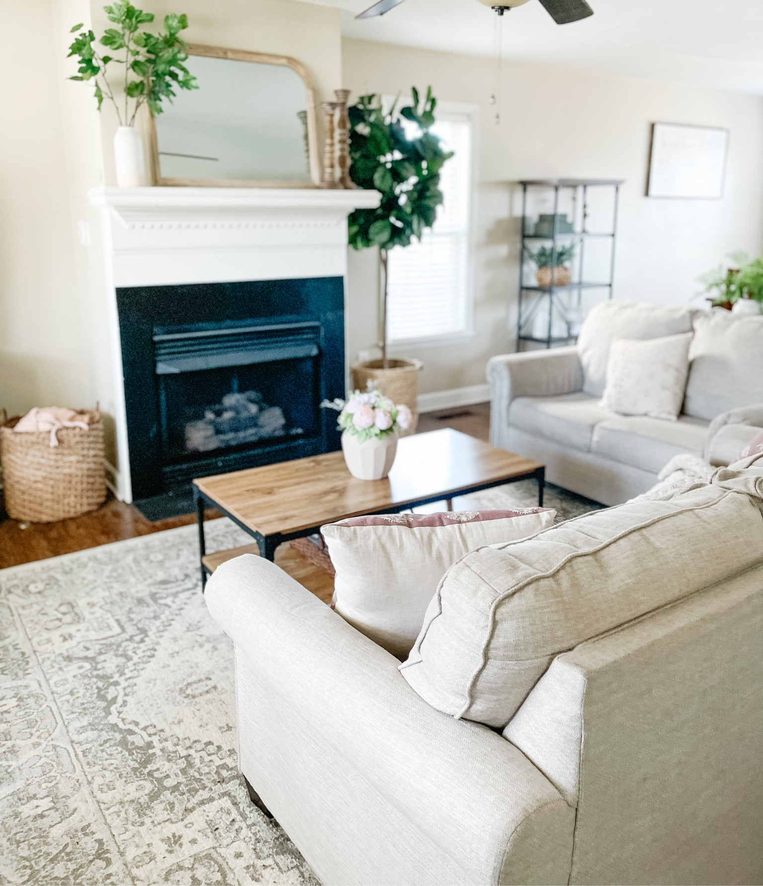 My mantle mirror is finally back in stock!! #competition 

#LTKFind #LTKhome #LTKunder100