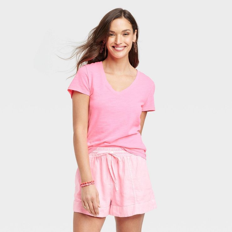 Women's Slim Fit Short Sleeve V-Neck T-Shirt - Universal Thread™ | Target