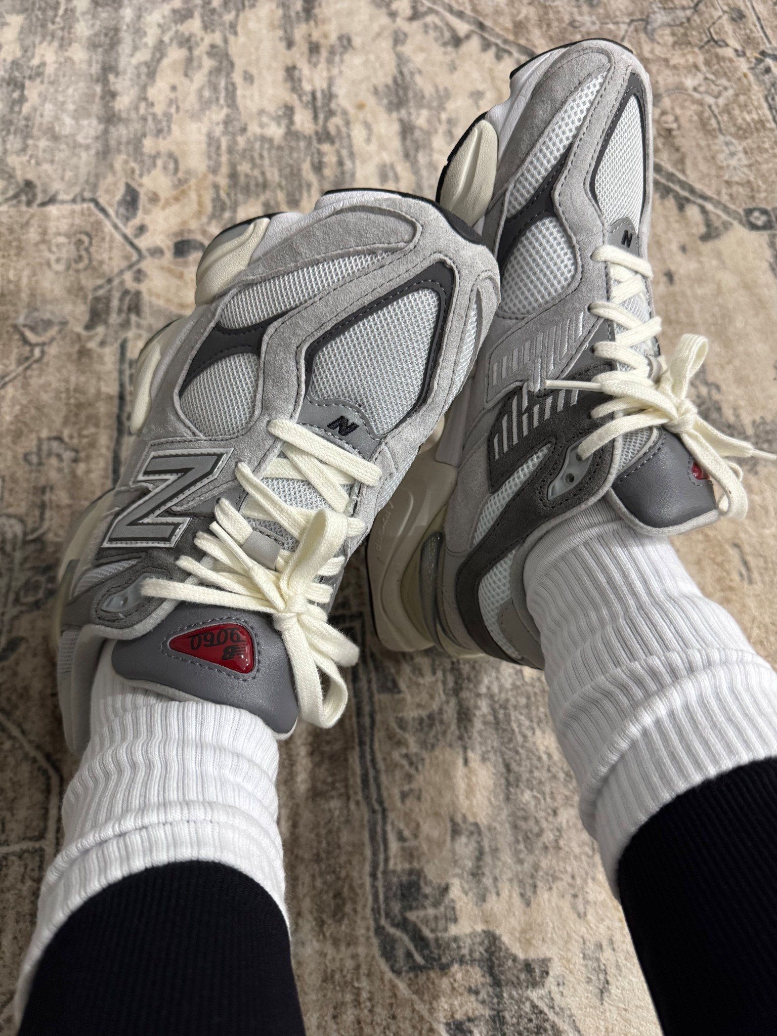 Casual sneakers for everyday 

New balance 9060, athletic shoes, tennis shoes, comfortable shoes

#LTKActive #LTKShoeCrush