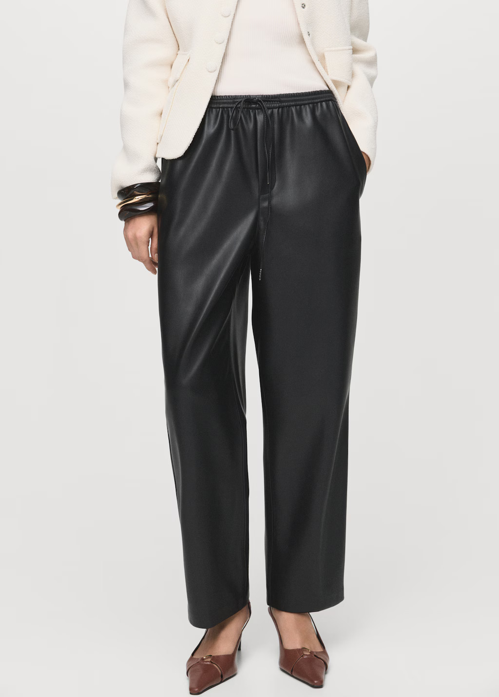 Faux-leather pants with elastic waist | Mango (US/MX/AU)