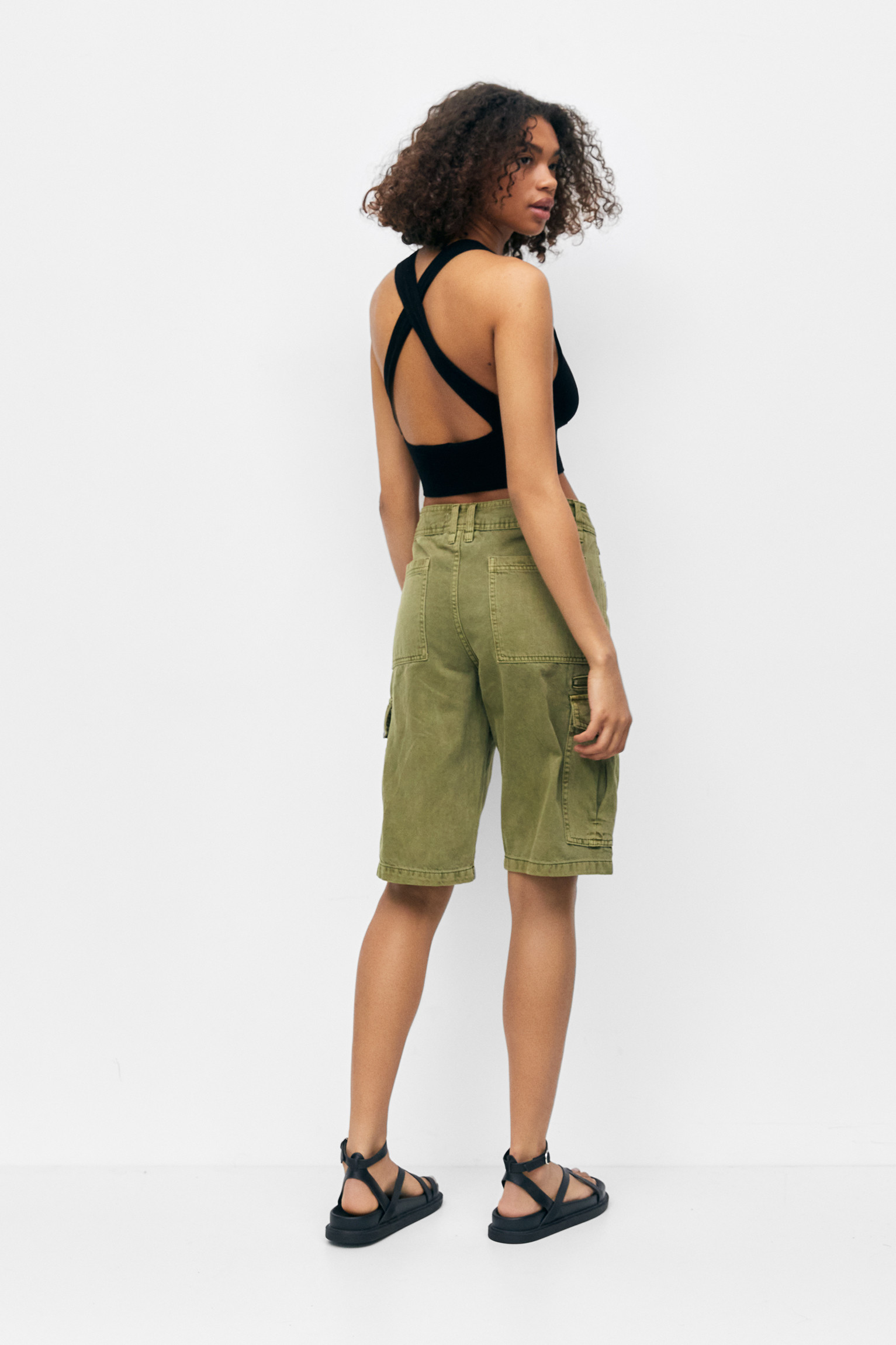 Twill khaki cargo Bermuda shorts | PULL and BEAR UK