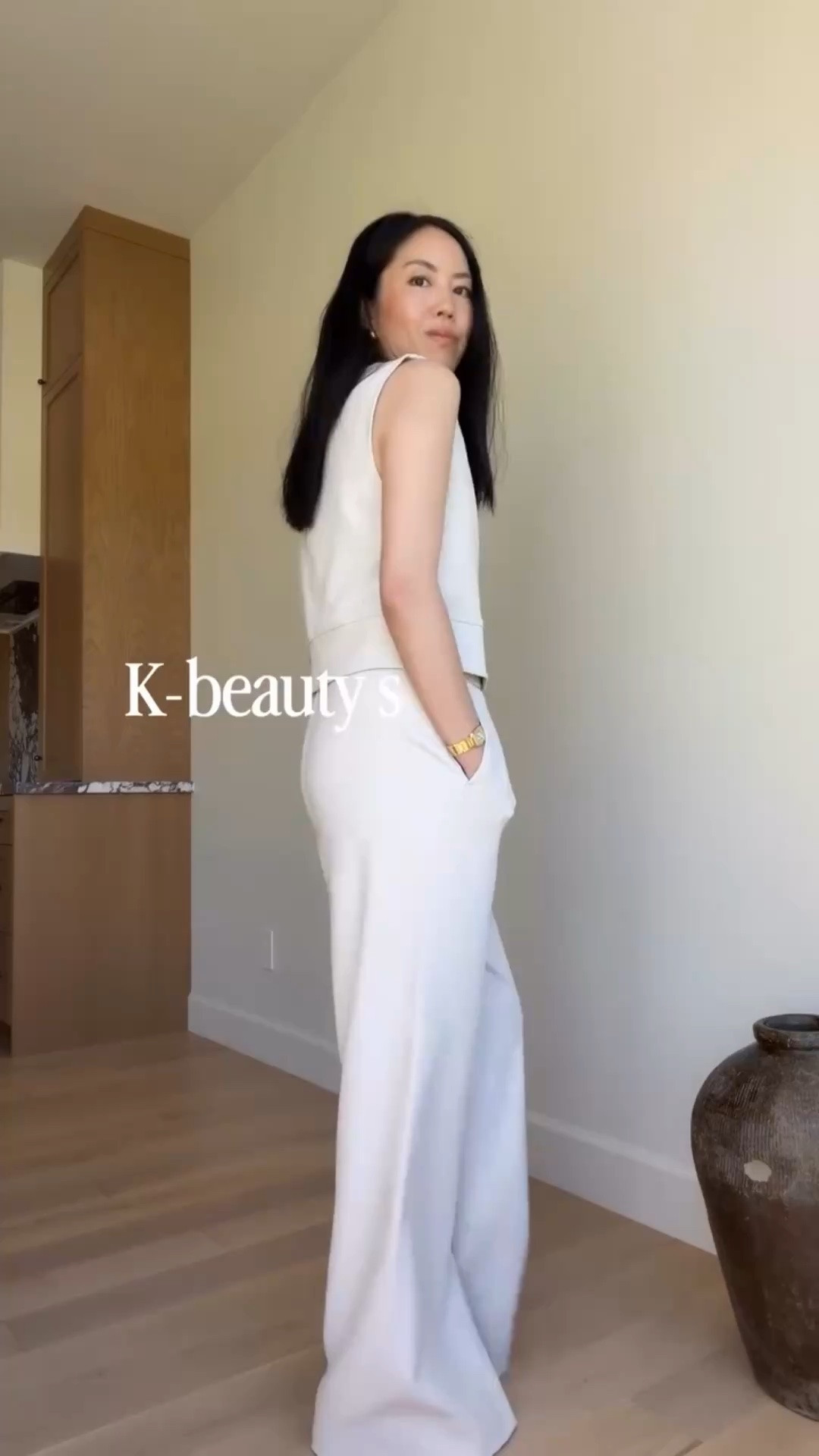 One of three outfits for three occasions! What I’m wearing for my flight to Singapore, for K-beauty shopping in Seoul, and for an amusement park day with the kids in Osaka!

#Rhone
#classicstyle
#vacationoutfit
#traveloutfit
#OOTD

#LTKootd #LTKSeasonal #LTKTravel