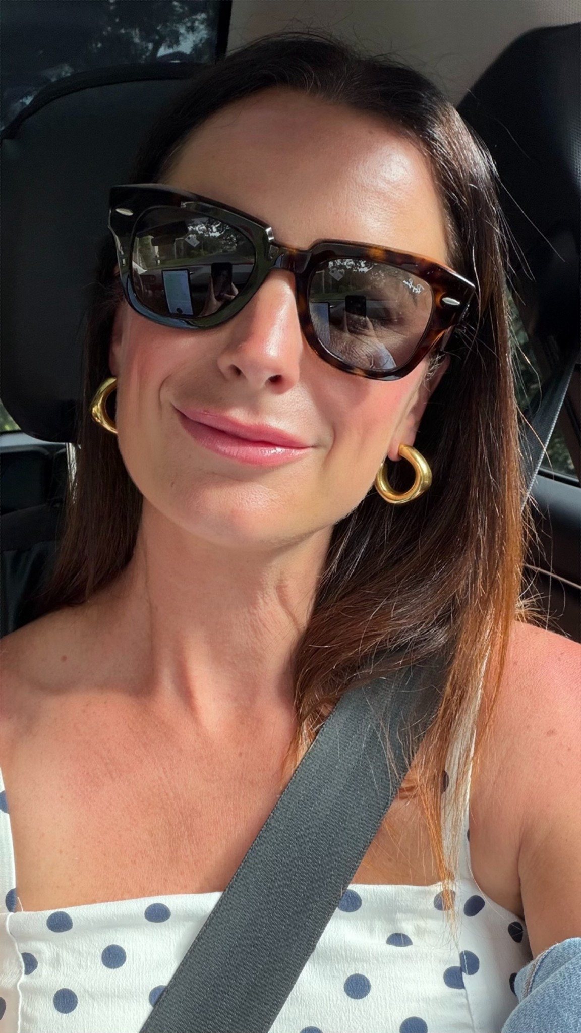 New ray ban sunglasses that I grabbed here in Maui! 

#LTKTravel #LTKSwim #LTKdayinmylife