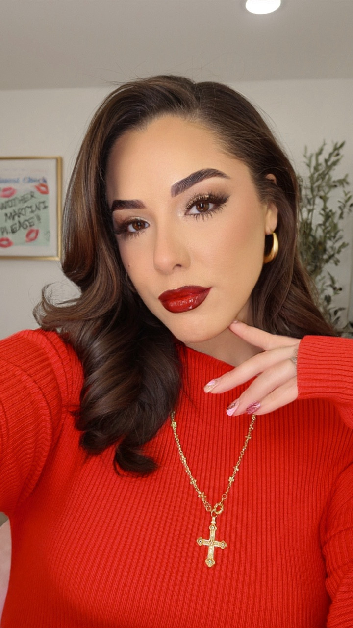 Affordable Holiday Glam 🎄💋
This look is super beginner friendly & every product is $20 or under for this look 🙌🏻 say HOLIDAY GLAM below for links to the exact products & a more detailed tutorial on my @amazonlive #holidaymakeup #holidayglam #affordablemakeup

#LTKBeauty #LTKgrwm