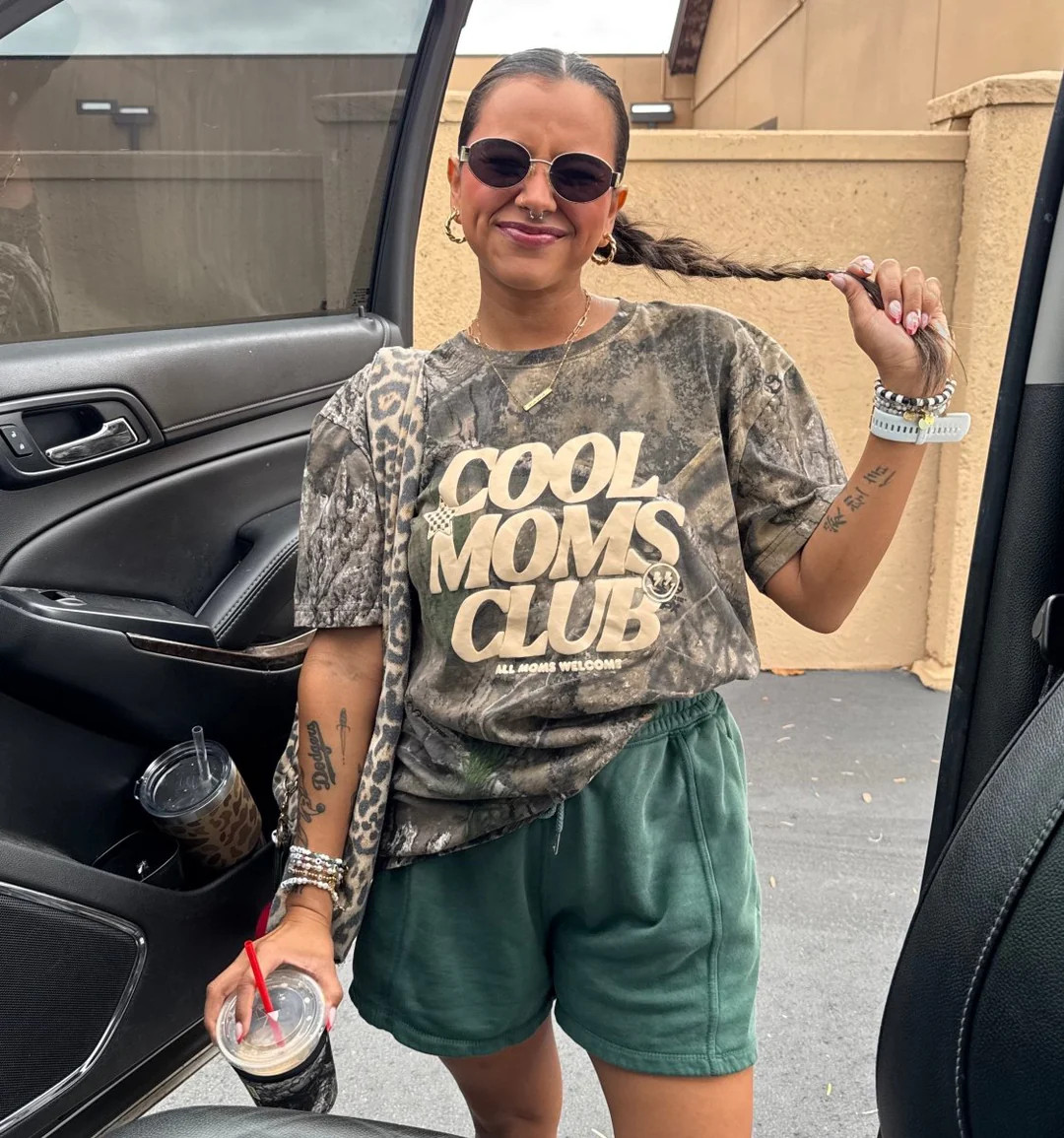 PUFF 'All Mom's Welcome' Realtree Camo/Leopard T-Shirt | United Monograms