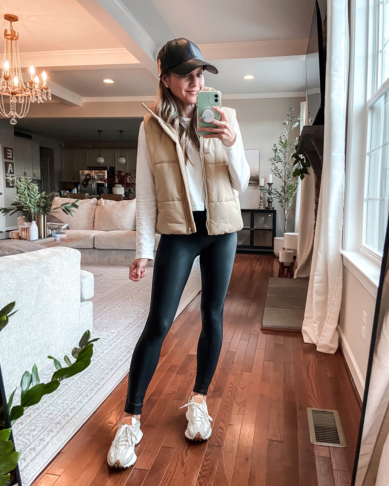 Casual #ootd - Mom Outfit
Puffer vest
Faux leather leggings
Black faux leather ball cap
New Balance sneakers

#LTKover40 #LTKfindsunder50