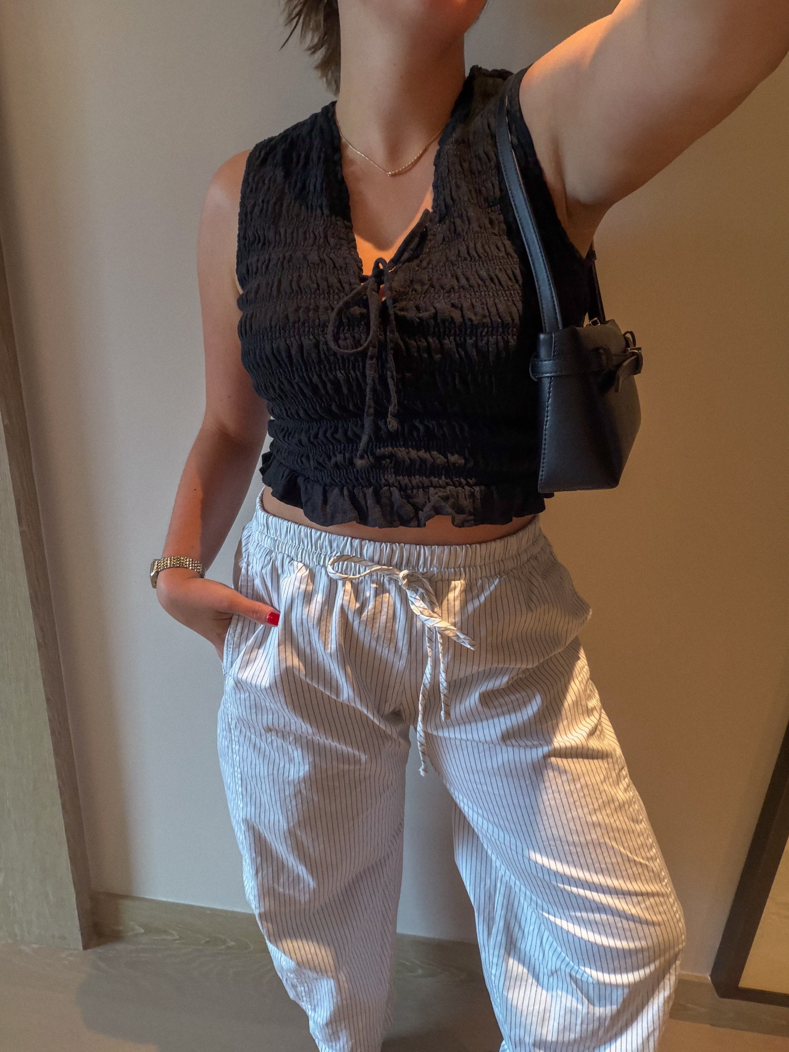 @abercrombie ootd 😍🖤

#LTKootd #LTKSaleAlert #LTKTravel