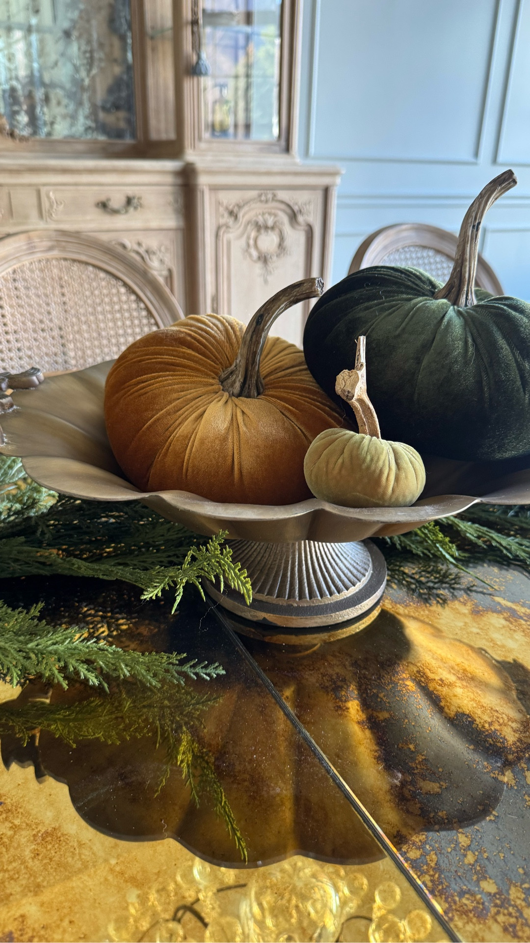 Brass Pedestal Bowl
Simple. Elegant. 
Absolute must have
for all of the holidays!

And when it’s not being used for 
centerpieces… fill it with French soap
and have it on your vanity!

