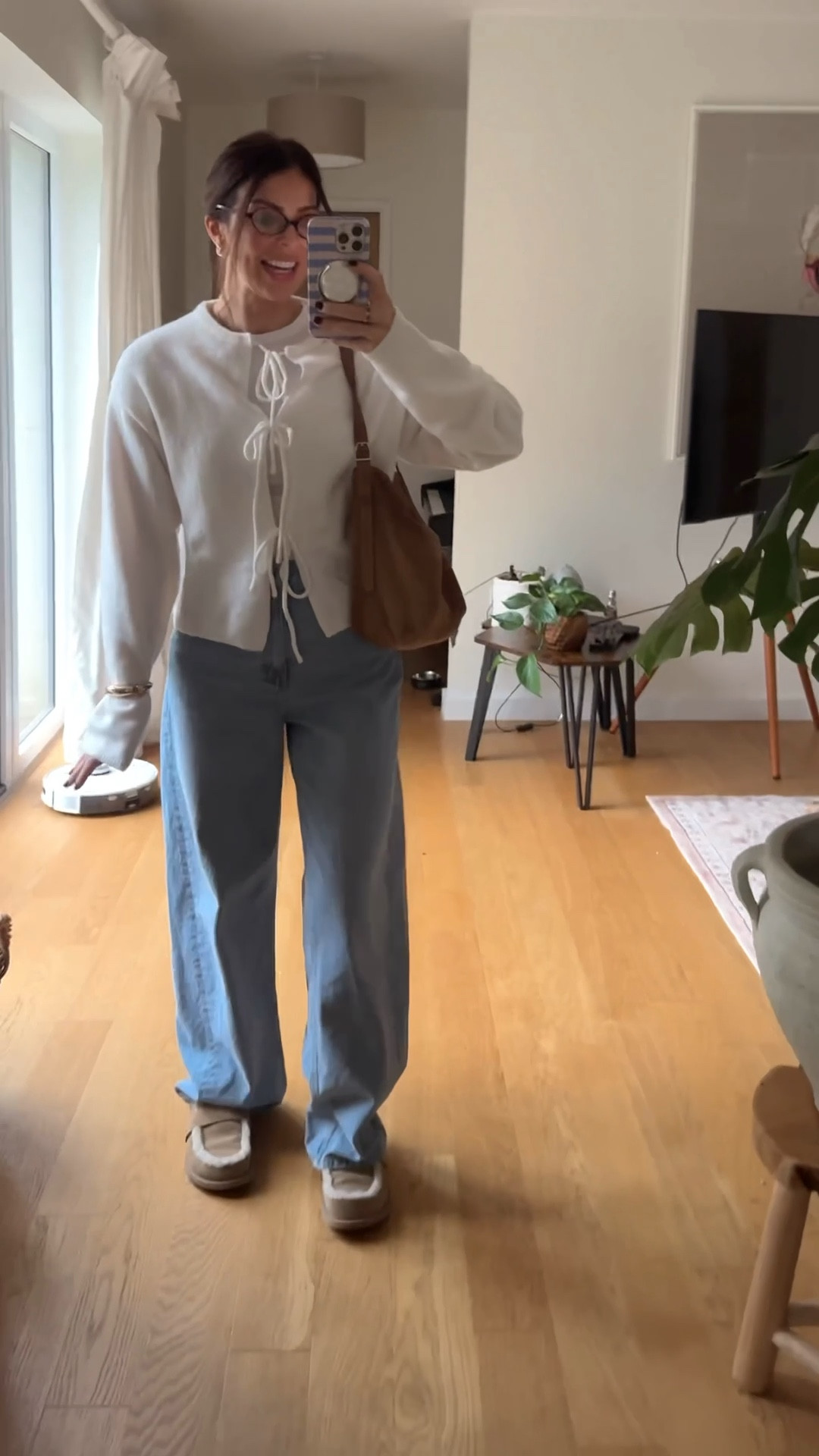 Autumn outfit of the day 💕

Bershka White cardigan size small 
mango barrel jeans size UK6 
Bershka white basic top size small 

My miu miu  glasses are Prescription, but I’ve linked similar from Amazon

For reference, I’m 5 foot four 

#LTKwinter #LTKautumn #LTKeurope