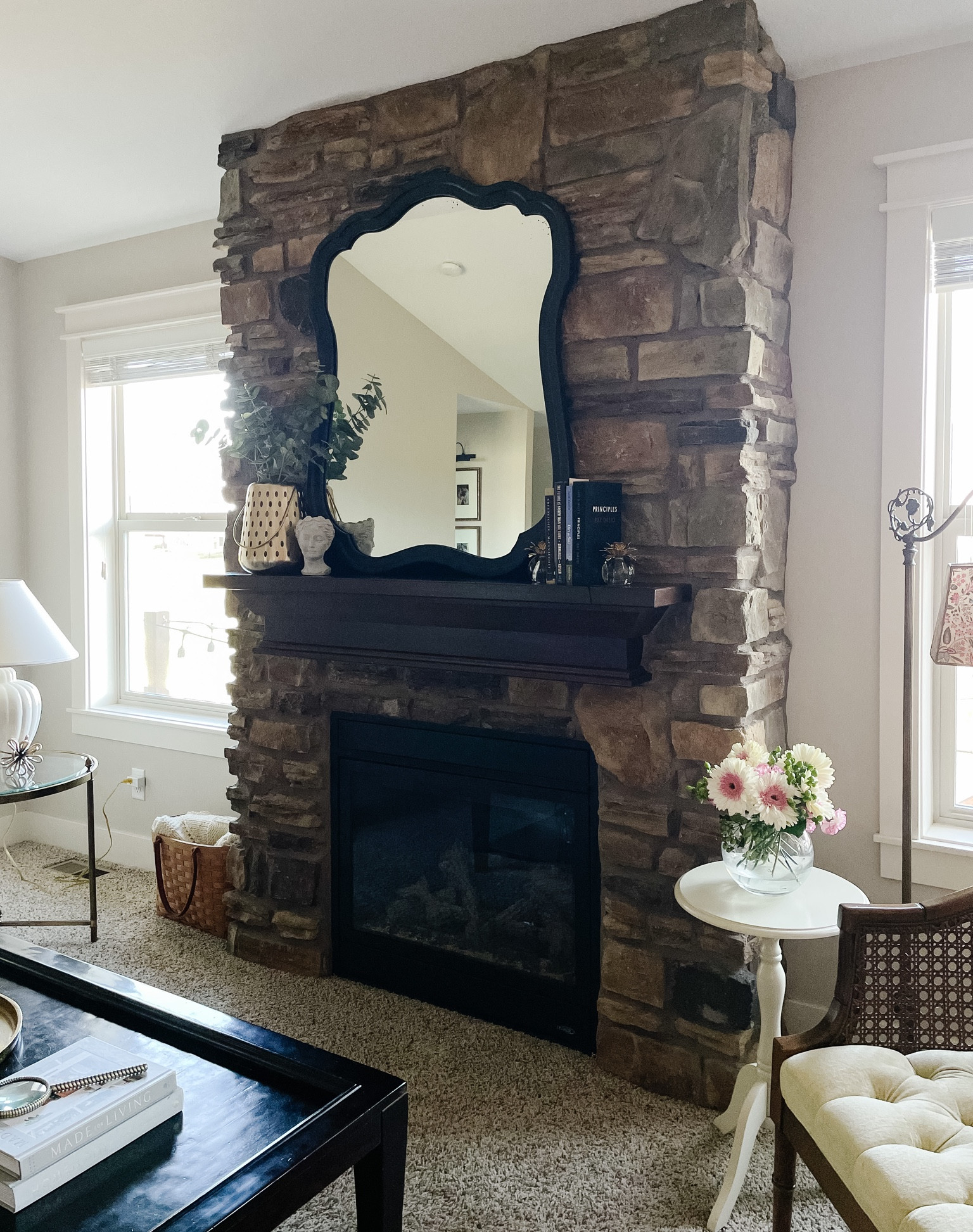 Living room decor 

#LTKhome #LTKSeasonal