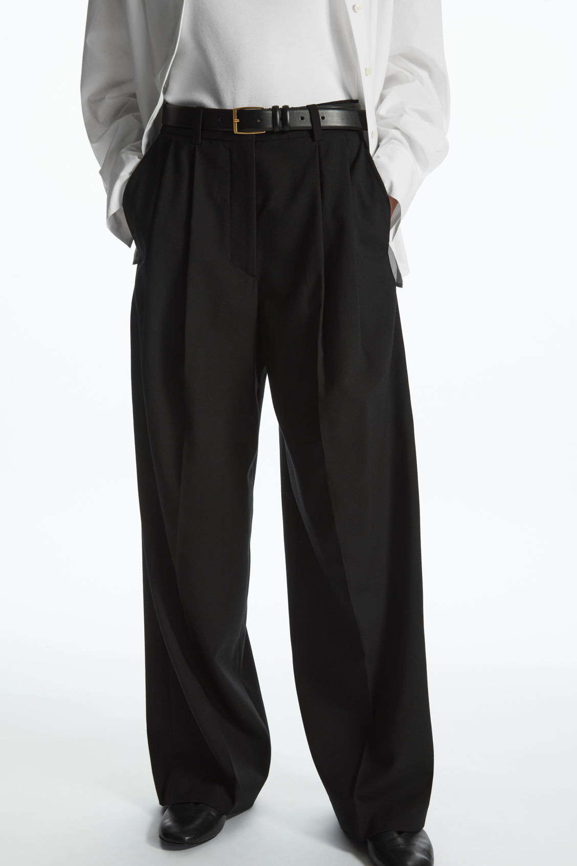 WIDE-LEG TAILORED WOOL TROUSERS | COS UK
