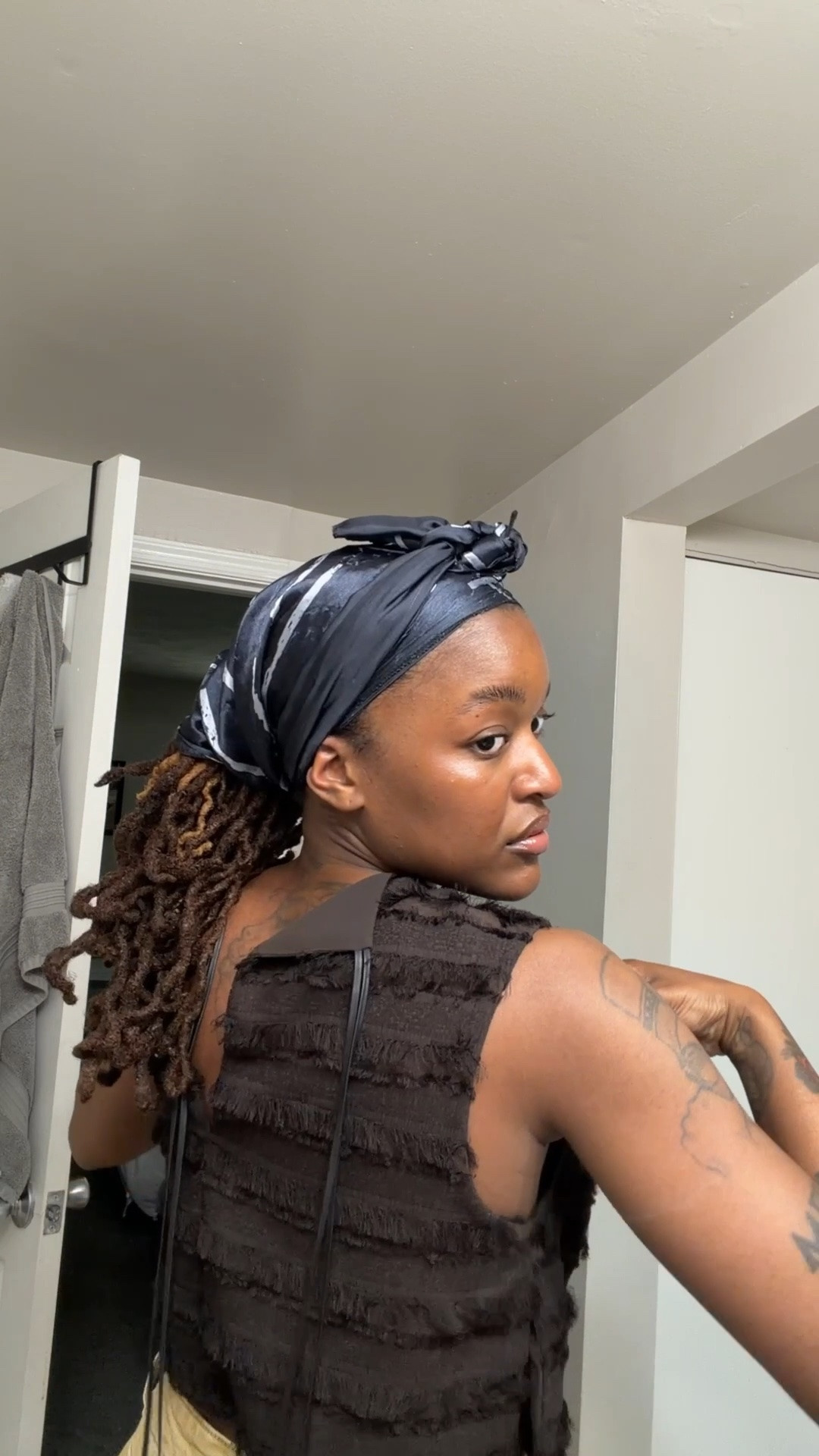 GRWM to unexpectedly go viral after my man serenades me at a concert 🥹😭
@brooklinen @armanibeauty @kreyolessence @lauramercier @sinktopper @coach @athenaclub @hm @freck @morphebrushes @saiebeauty @marquismasque 

#grwm #ootn #datenight, quick mom makeup, quick glam, neutral outfit inspo

#LTKgrwm #LTKBeauty