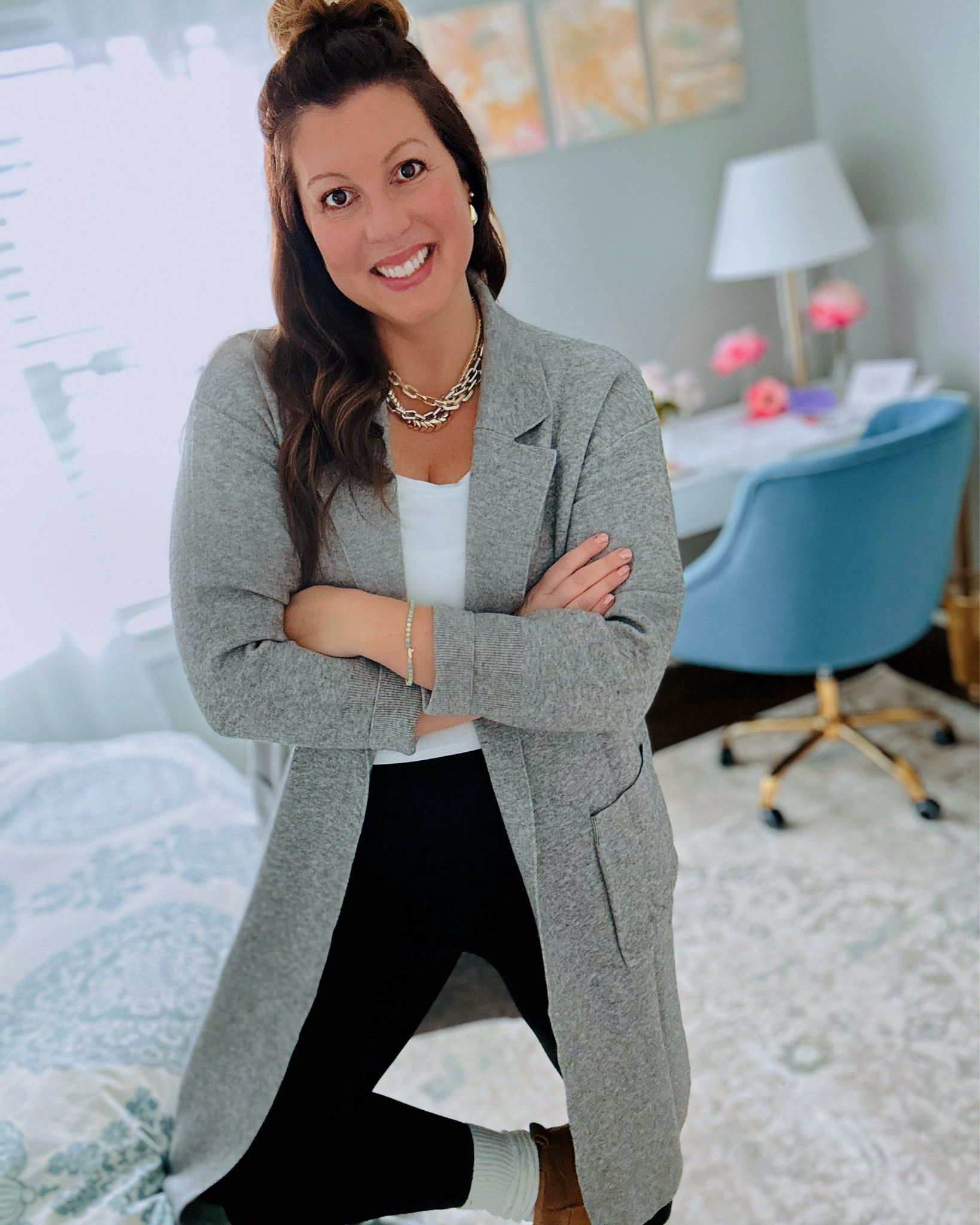 This cardigan is such a good warm gray shade! Super soft 👌🏻 true to size!

#LTKMidsize #LTKFindsUnder50 #LTKOver40