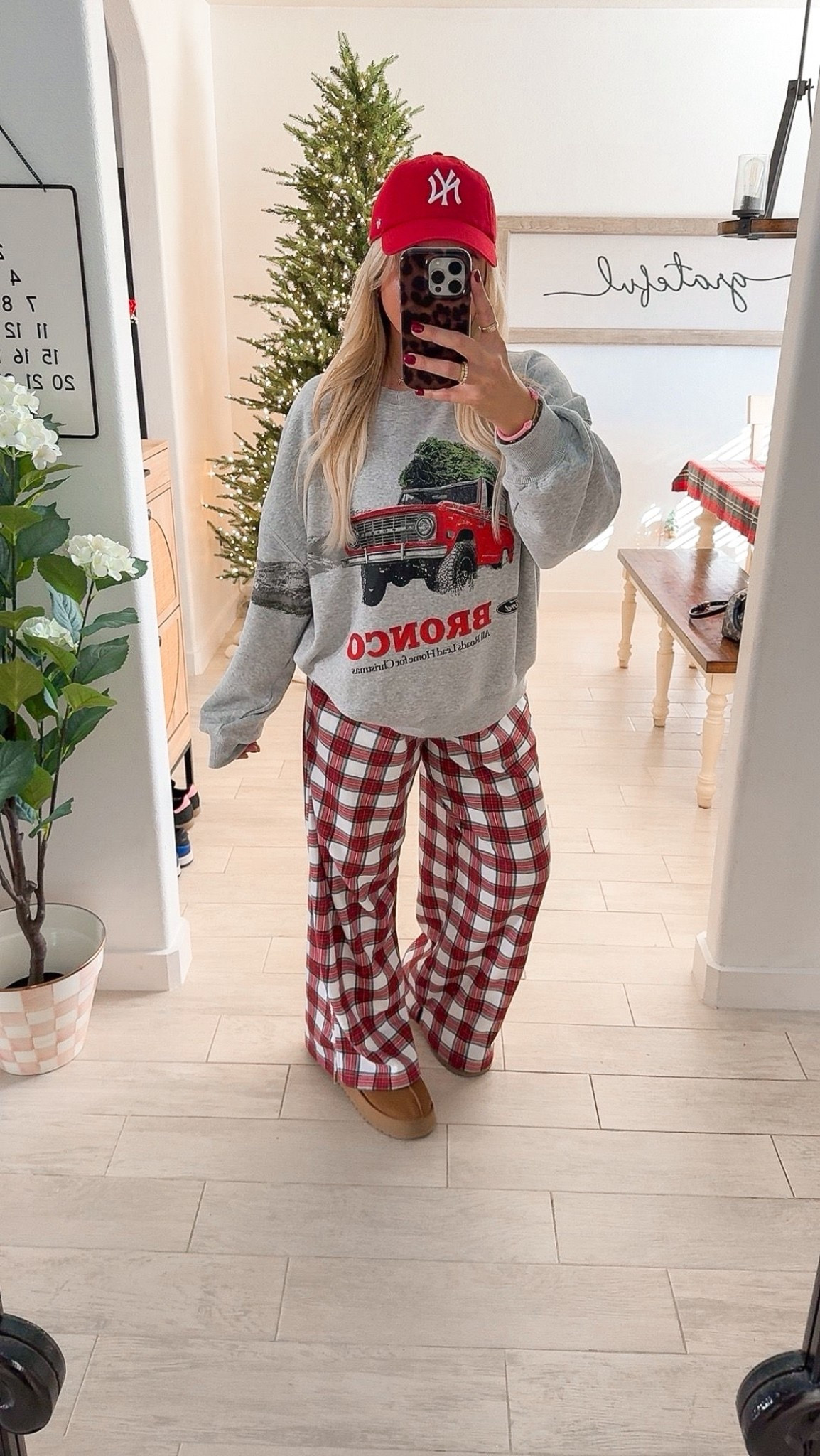 Comfy outfit on sale!
Sweater large
Plaid pants med
Uggs tts

#LTKHoliday #LTKSaleAlert #LTKootd