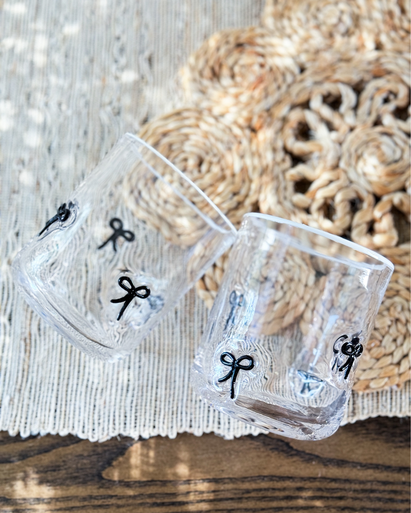 Grabbed the cutest bow glasses - these come in lots of styles & colors. I love the black for every day + Halloween drinks  

Glasses - Bow Glasses - Anthro - Anthropologie - Entertaining - Neutral Home - Bow - Black Bow - Bow Trend - Drink Glasses 

#LTKParties #LTKHome