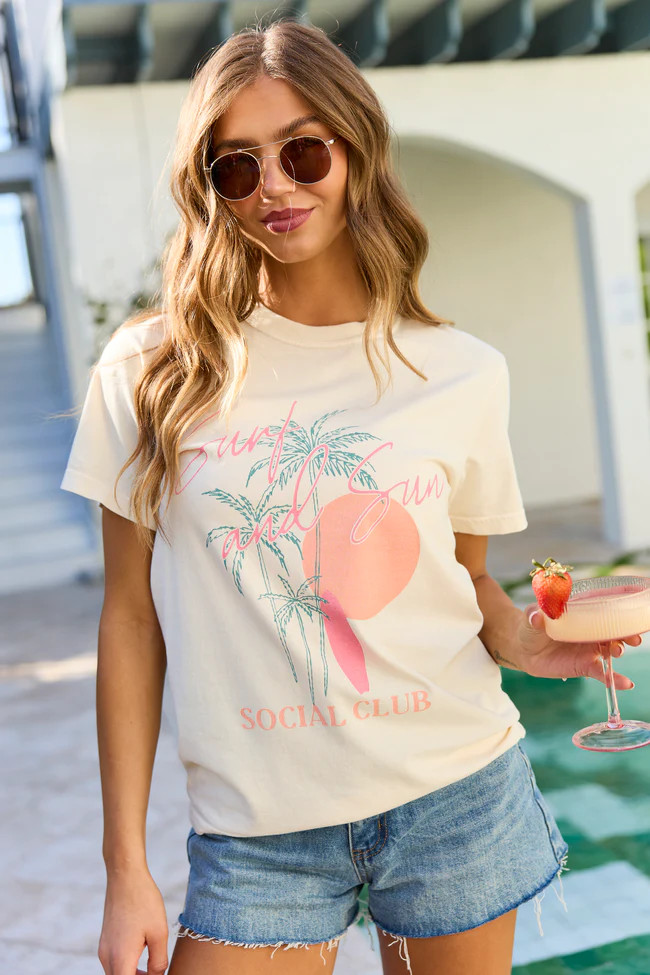 Surf & Sun Club Ivory Graphic Tee | Pink Lily